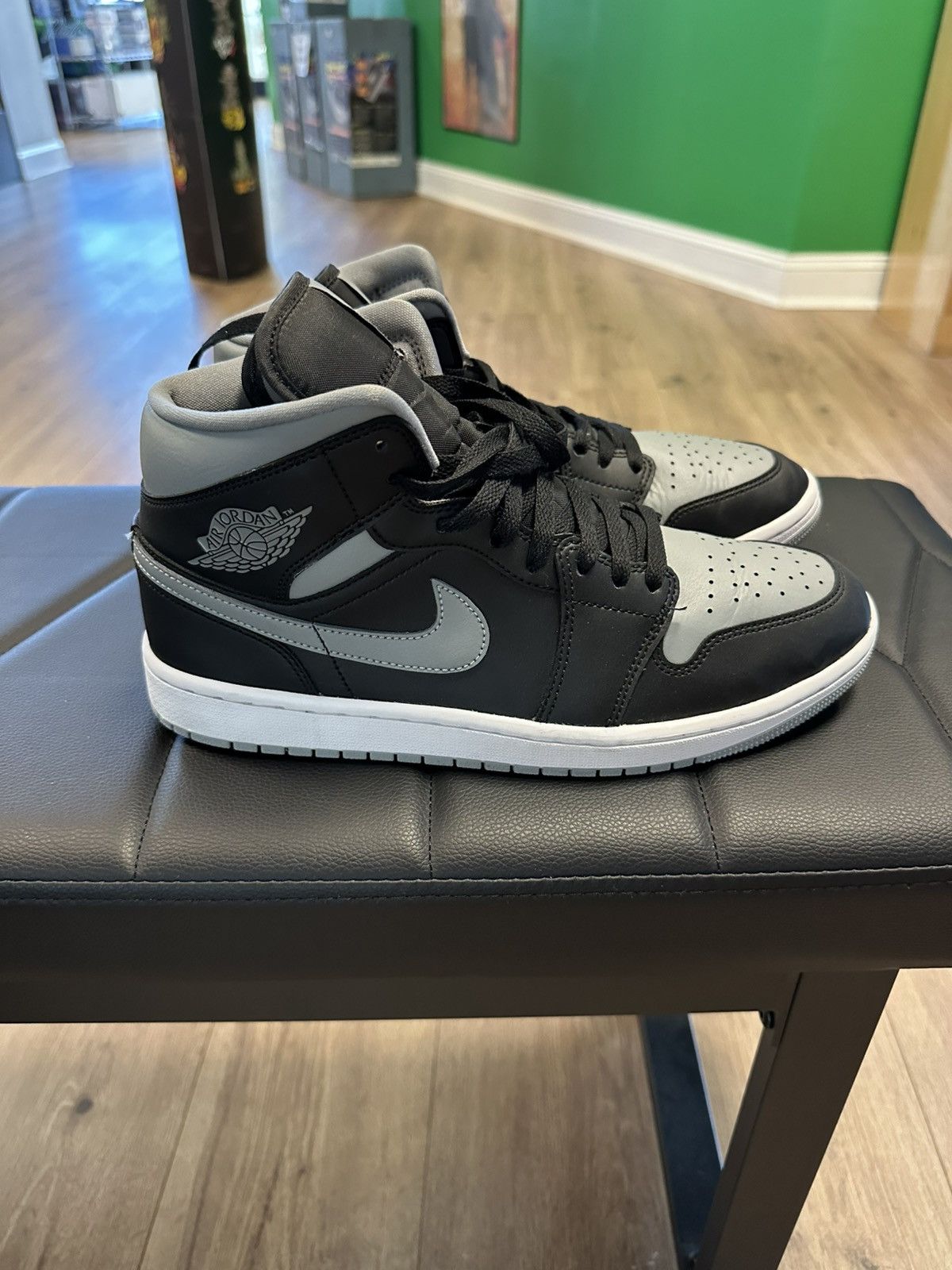 Nike Jordan 1 Mid Size US 10.5 / IT 40.5 - 1 Thumbnail