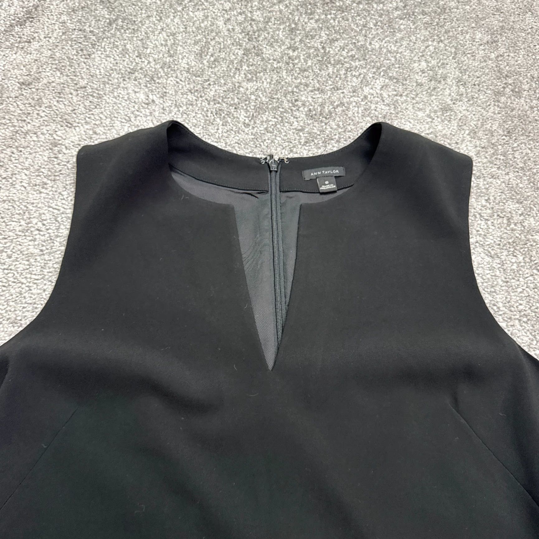 Ann Taylor Ann Taylor Dress Shift Womens 6 Black Knee Length Sleeveless V-Notch Slit Work Dress Size M / US 6-8 / IT 42-44 - 3 Thumbnail