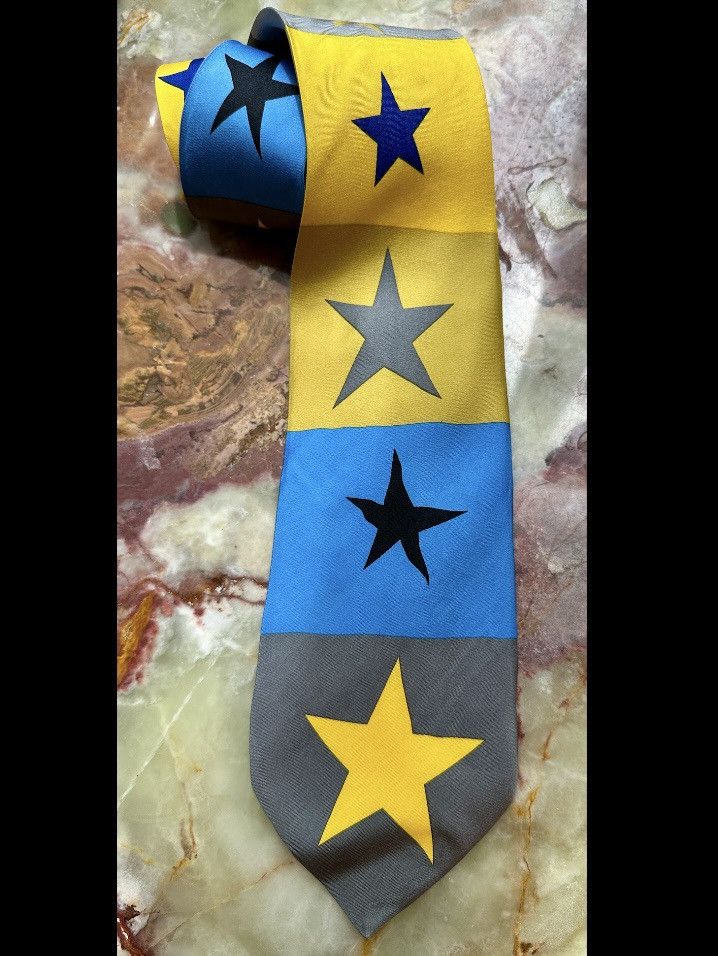 Other VINTAGE 1990s GENE MEYER SILK TIE BLUE YELLOW STARS JAPAN Size ONE SIZE - 1 Thumbnail
