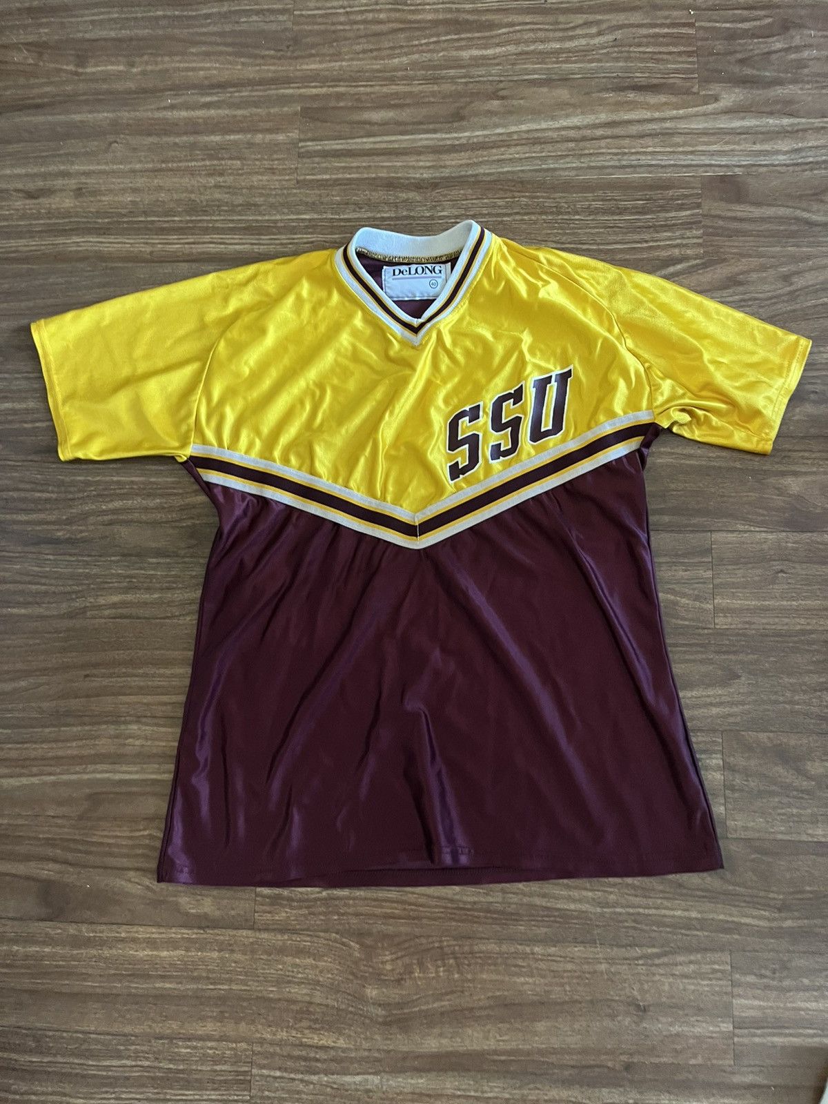 Vintage Vintage 90s Southwestern University Jersey - Size Medium Size US M / EU 48-50 / 2 - 1 Thumbnail