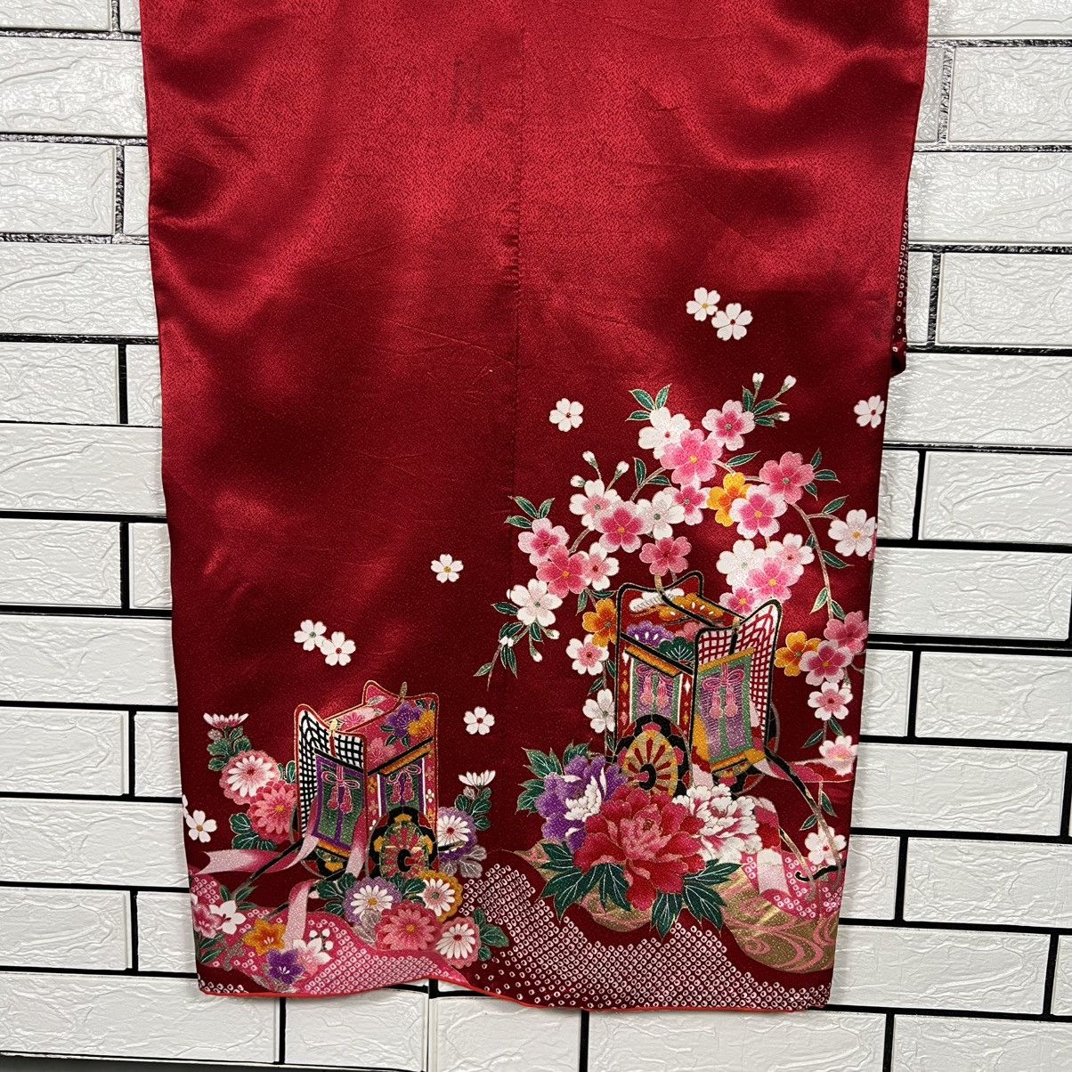 Japanese Brand Embroidered Gosho Guruma Sakura Floral Kimono #4151-C190 Size ONE SIZE - 16 Thumbnail