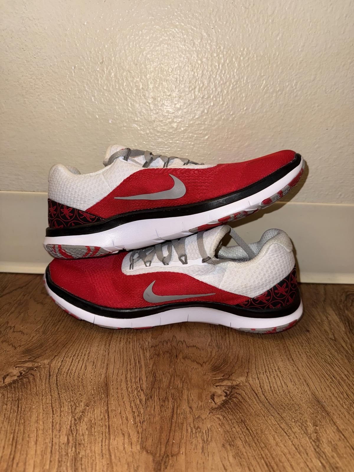 Nike Nike Free Trainer V7 Ohio State Size US 6 / EU 39 - 10 Thumbnail