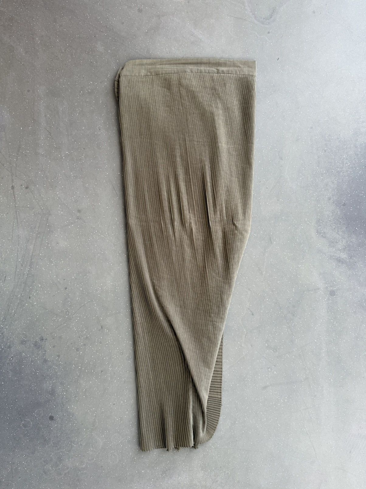 Romeo Gigli Romeo Gigli Pleated Skirt Size 28" / US 6 / IT 42 - 9 Thumbnail
