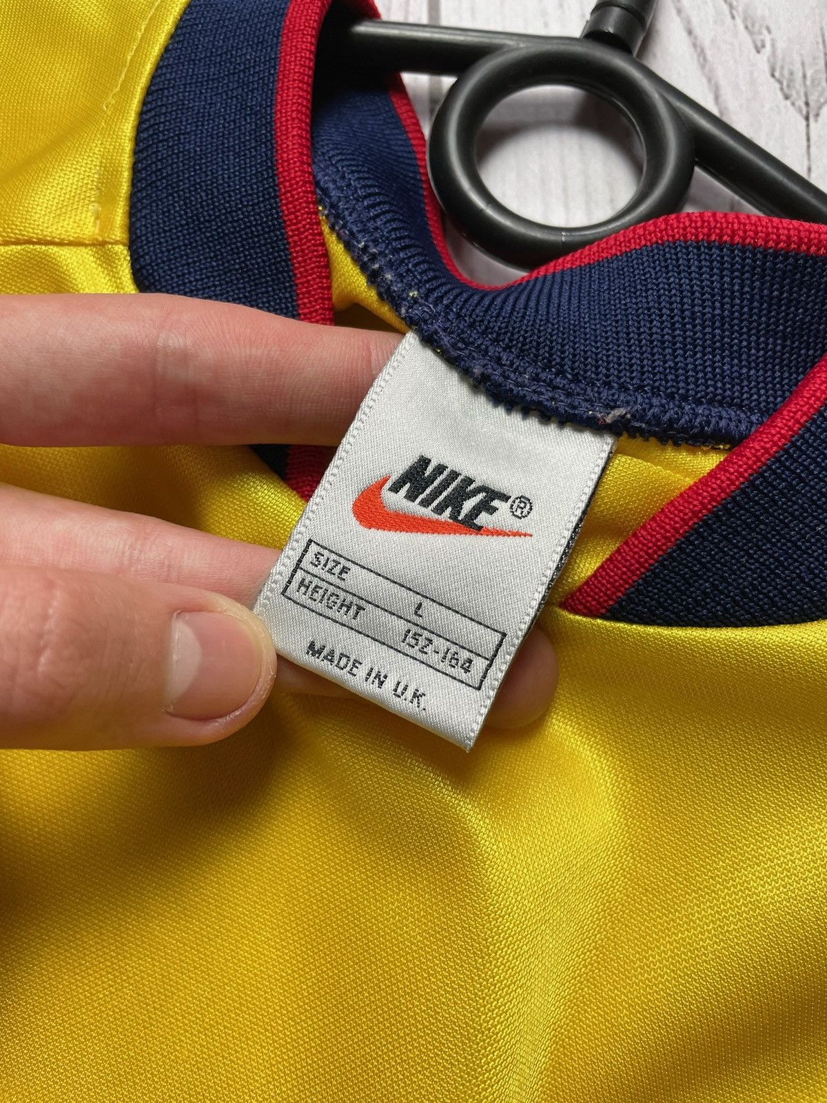 Vintage Vintage Nike Arsenal long sleeve yellow soccer jersey Xs/S Size US XS / EU 42 / 0 - 7 Thumbnail
