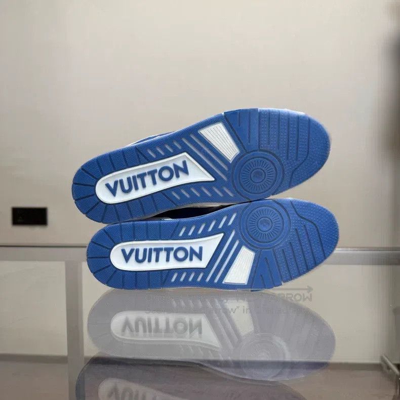Louis Vuitton Louis Vuitton Trainer embossed full print blue shoes Size US 10 / EU 43 - 7 Thumbnail