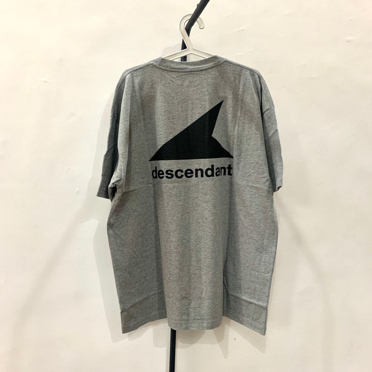 Descendant Descendants CTS Organic Cotton Crop SS - Grey Size US L / EU 52-54 / 3 - 5 Thumbnail