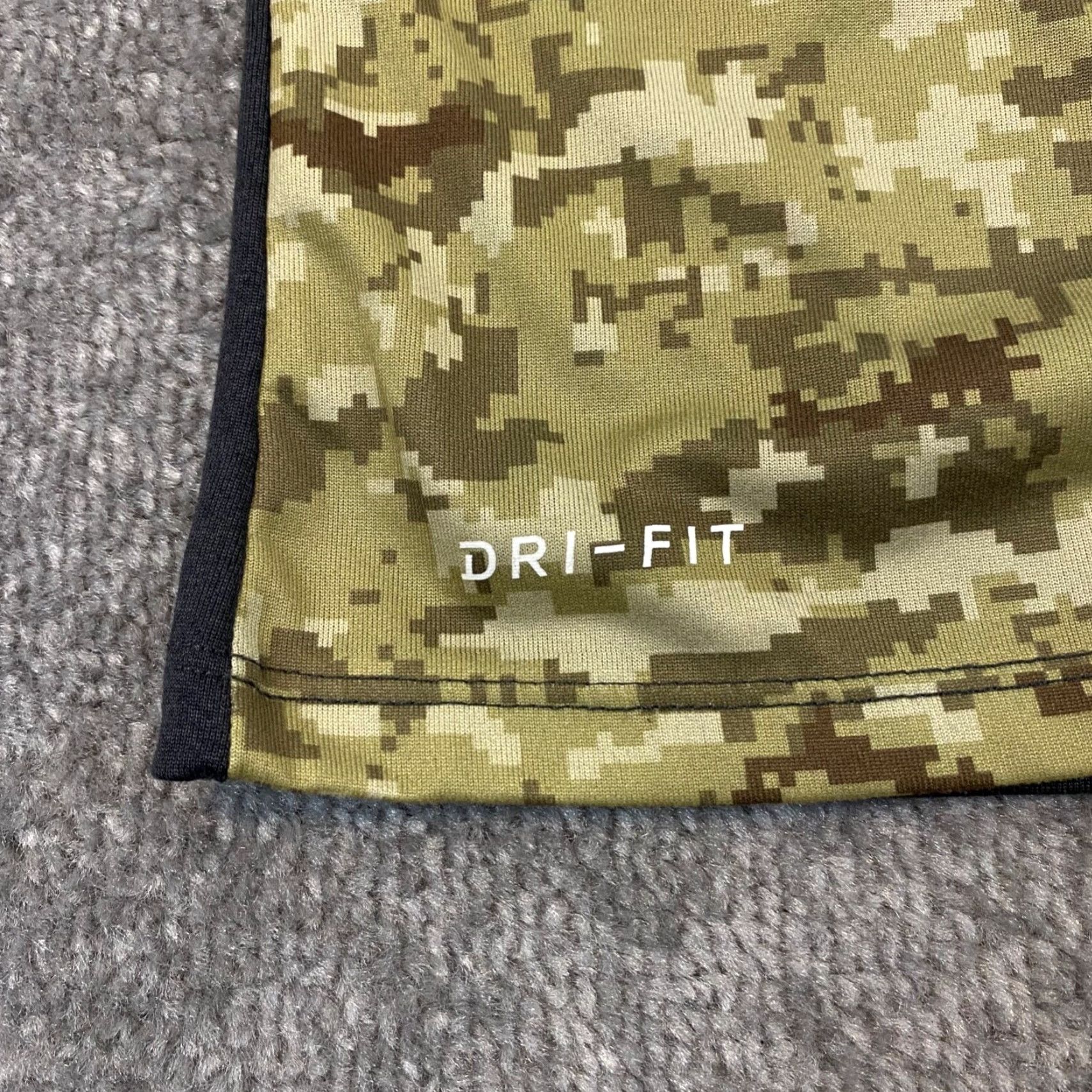 Nike Nike Shirt Mens XL Dri-Fit Football Carolina Panthers Salute To Service On-Field Size US XL / EU 56 / 4 - 7 Thumbnail