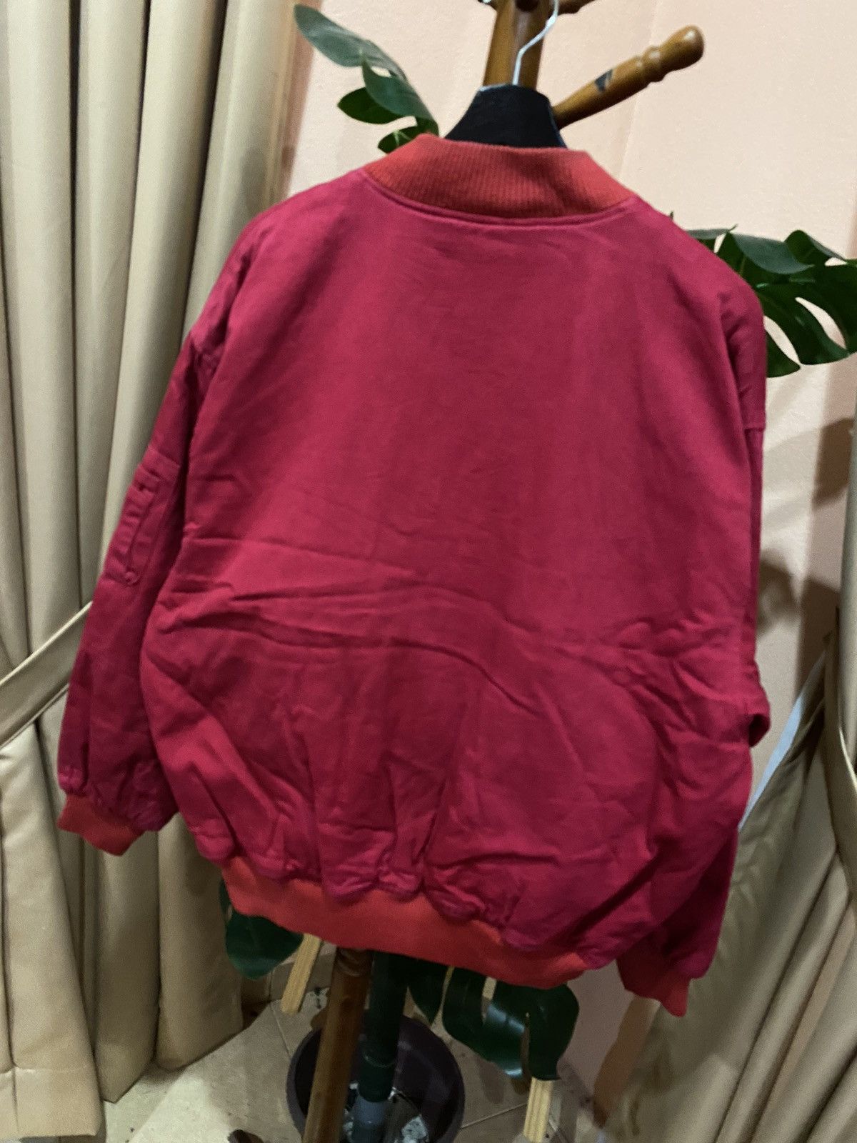 Japanese Brand Dogcigar Red Bomber Jacket – Classic and Bold Men Outerwear Size US L / EU 52-54 / 3 - 6 Thumbnail