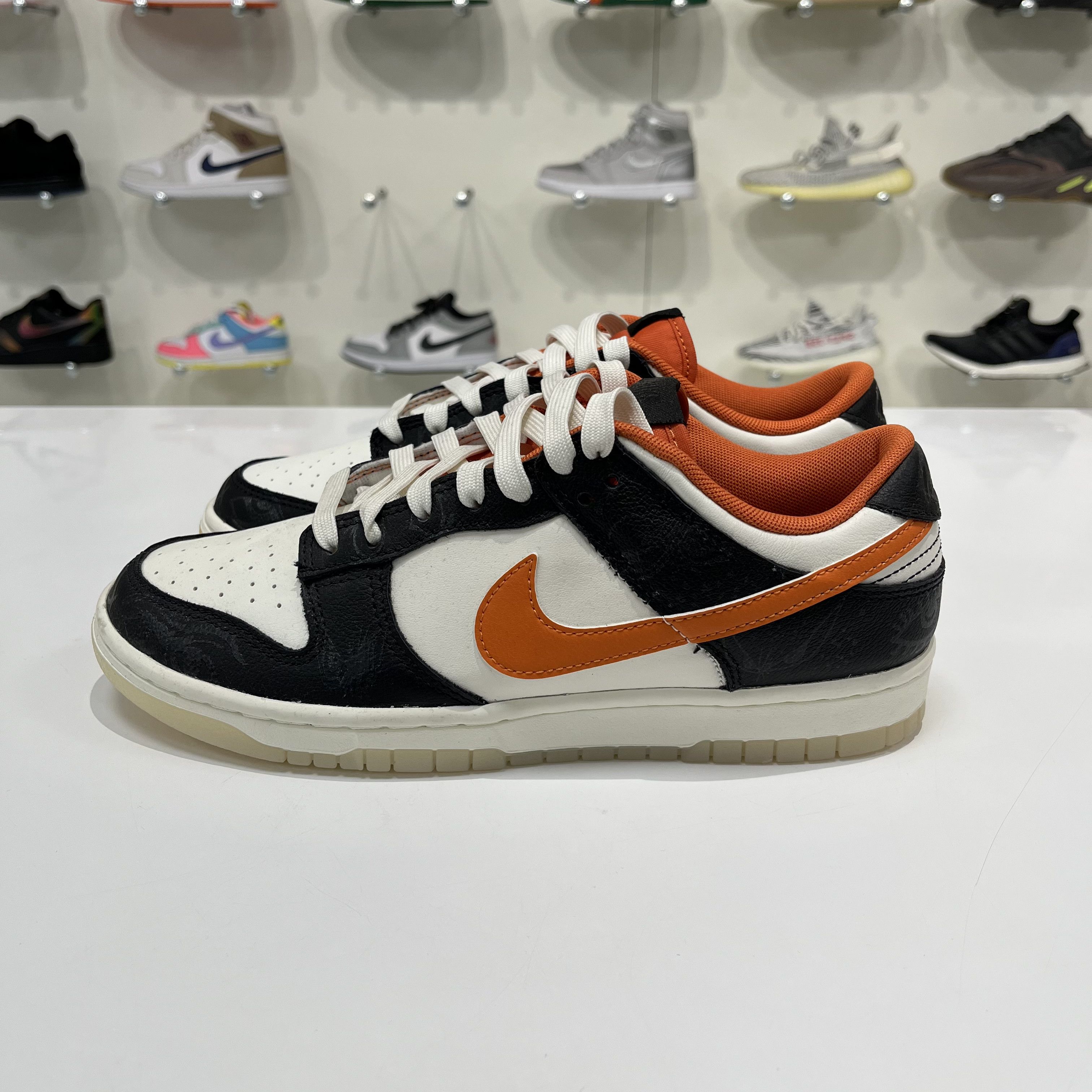Nike Nike SB Dunk Low PRM Halloween 2021 Size US 8 / EU 41 - 2 Thumbnail