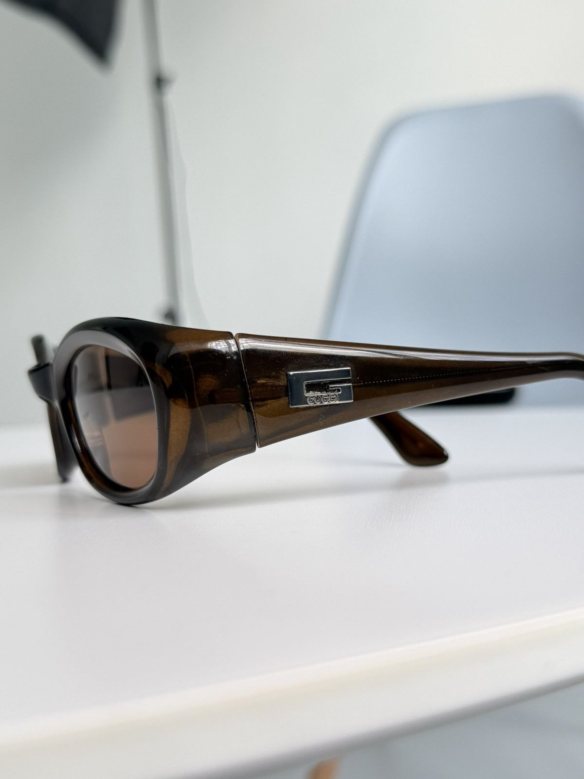 Gucci GUCCI By Tom Ford Sunglasses 2432 Wrap Shield Bella Hadid Size ONE SIZE - 6 Thumbnail