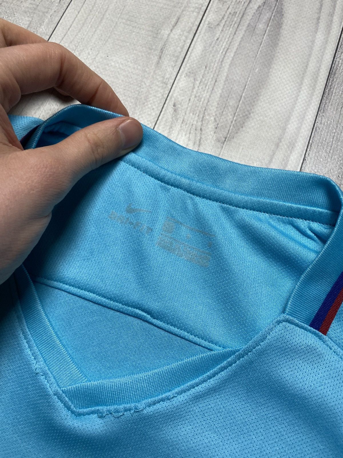 Nike Nike Barcelona jersey light blue central logo vintage shirt Size US XL / EU 56 / 4 - 3 Thumbnail