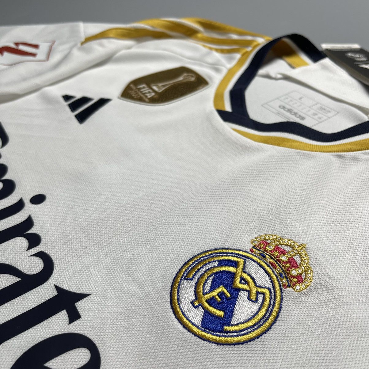 Adidas × Vintage NWT REAL MADRID 2023/2024 FOOTBALL HOME JERSEY #15 VALVERDE Size US L / EU 52-54 / 3 - 5 Thumbnail