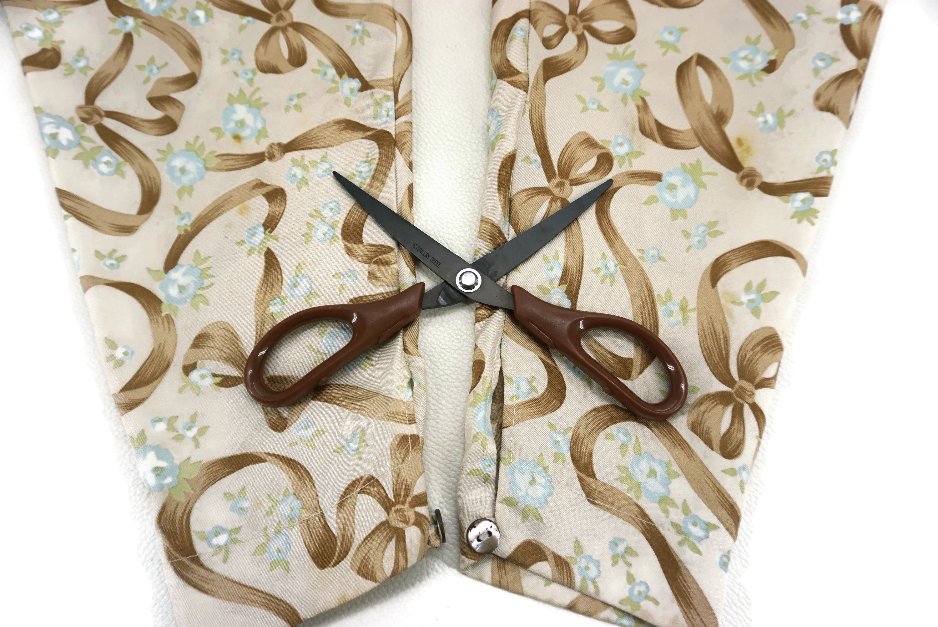 Bally Bally Silk Shirt Ribbons Floral Blouse Made in Italy Size L / US 10 / IT 46 - 18 Thumbnail