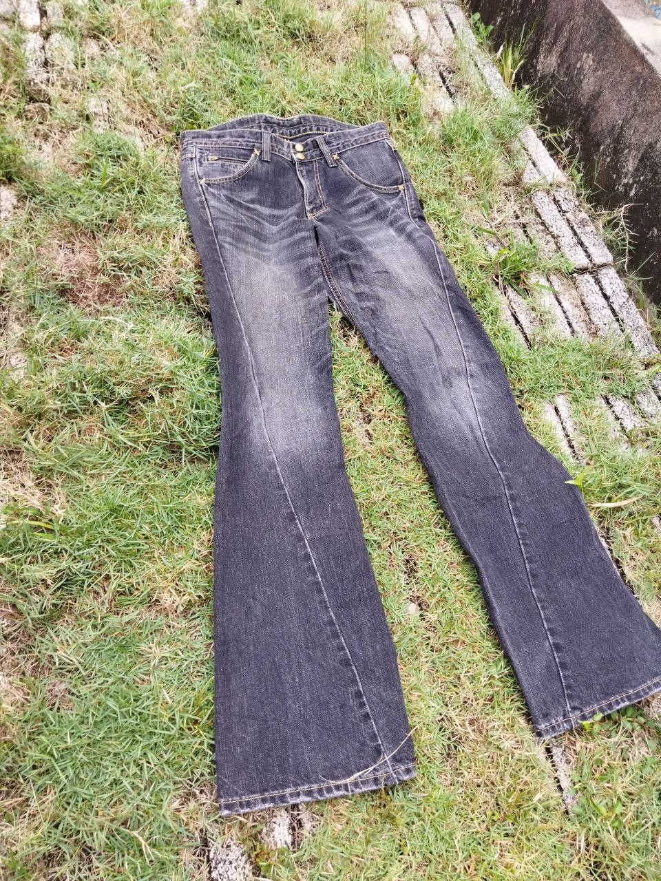Lee × Vintage Vintage Flared Jeans Size US 31 - 7 Thumbnail