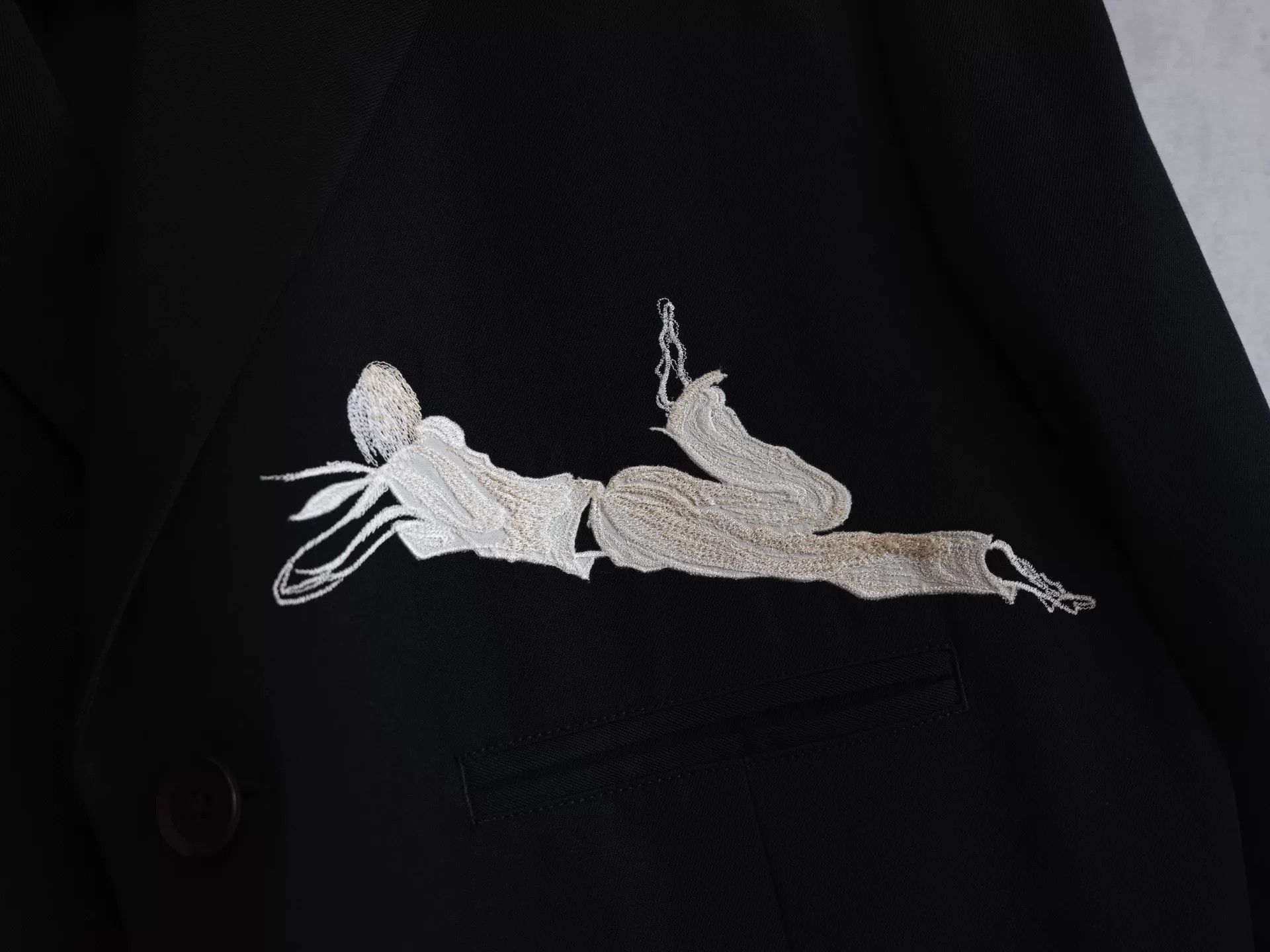 Yohji Yamamoto black embroidered Yohji Yamamoto jacket Size S / US 4 / IT 40 - 1 Thumbnail