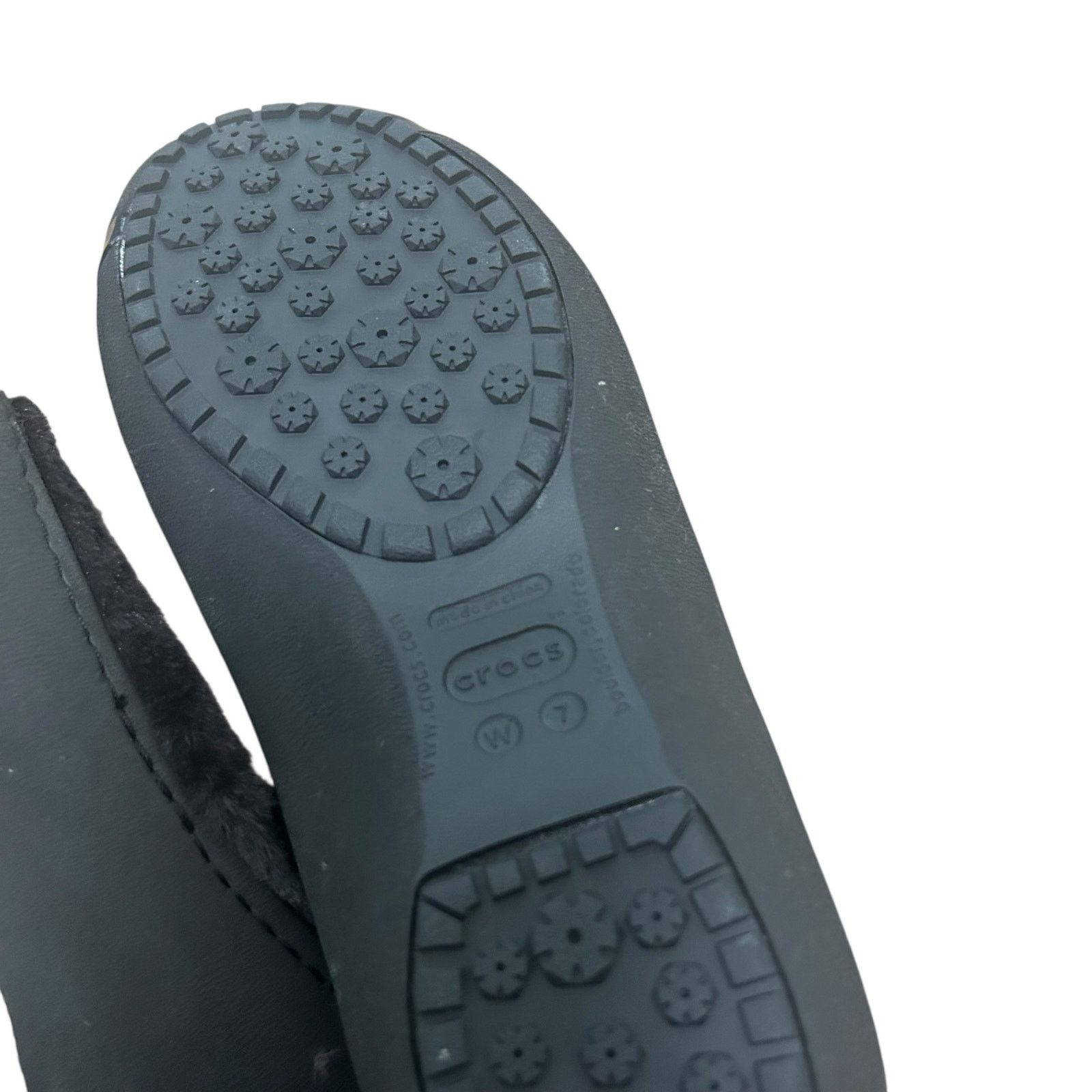 Crocs Crocs Black Fur Lined Flats Sz 7 Size US 7 / IT 37 - 6 Thumbnail