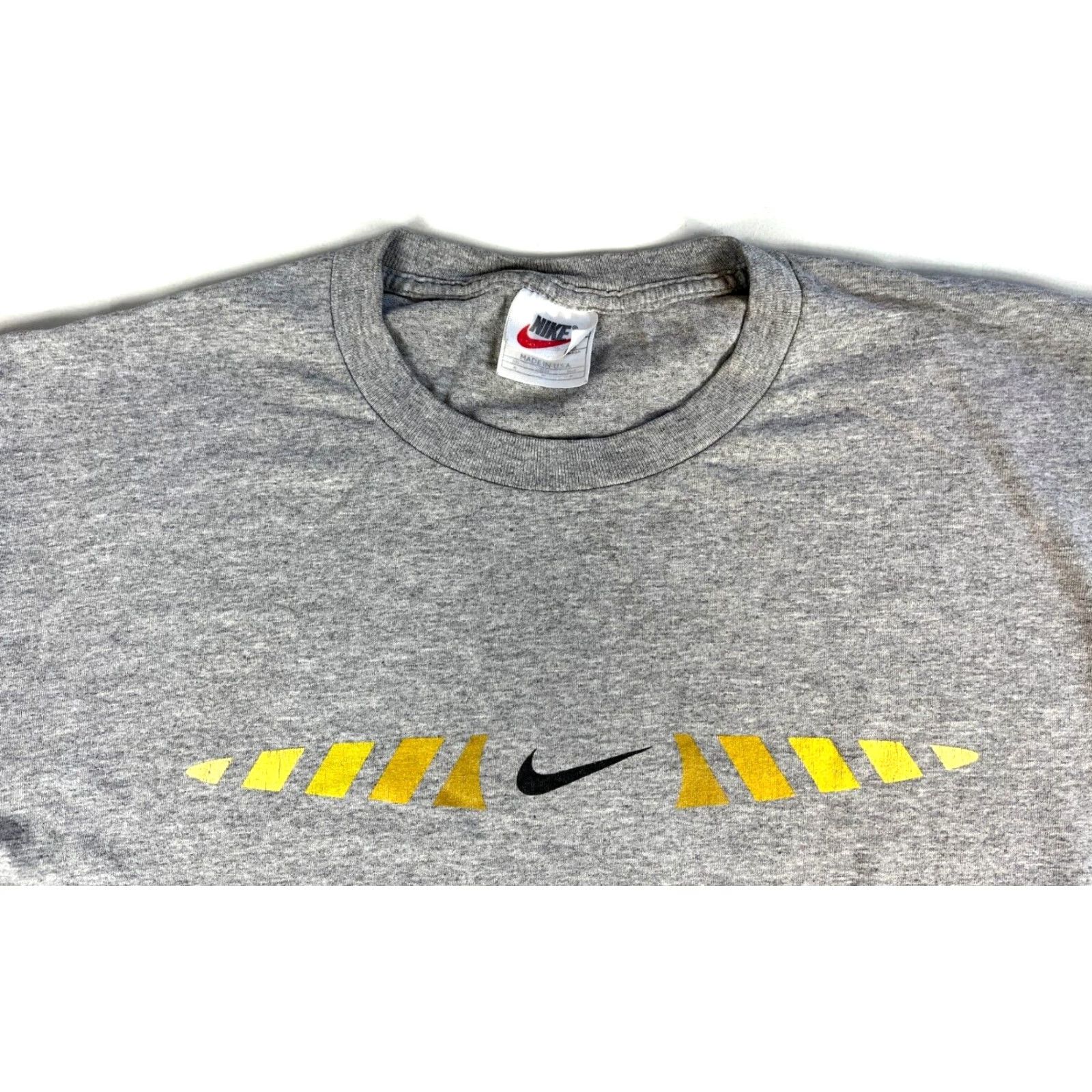 Nike VINTAGE Nike Air Men's T-Shirt 90s Long Sleeve Crew Neck Size M Gray Cotton Blend USA Made Size US M / EU 48-50 / 2 - 4 Thumbnail