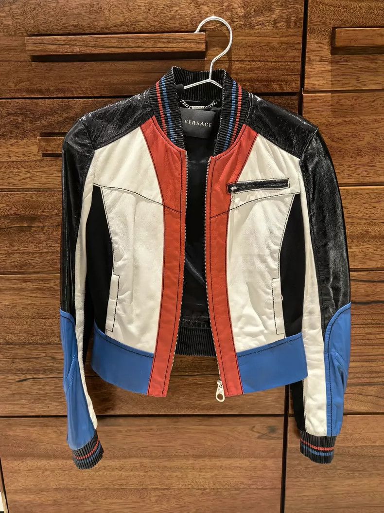 Versace Versace Women's leather jacket Size S / US 4 / IT 40 - 1 Thumbnail