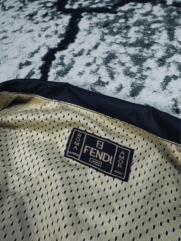Fendi Vintage Fendi windbreaker jacket black 40 logo Size S / US 4 / IT 40 - 4 Thumbnail