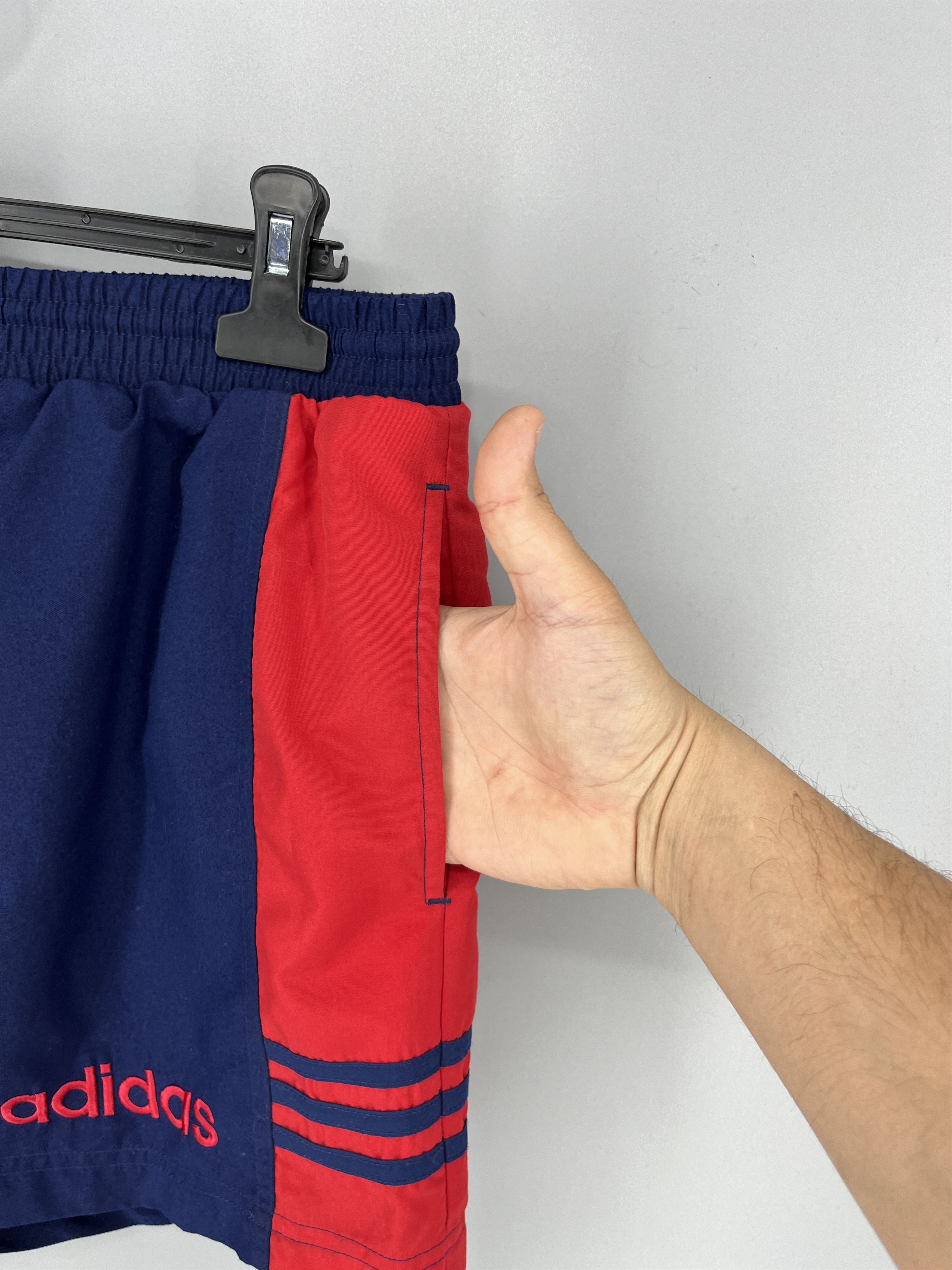 Adidas × Vintage Vintage Y2K Adidas mini logo shorts streetwear Style Size US 34 / EU 50 - 4 Thumbnail