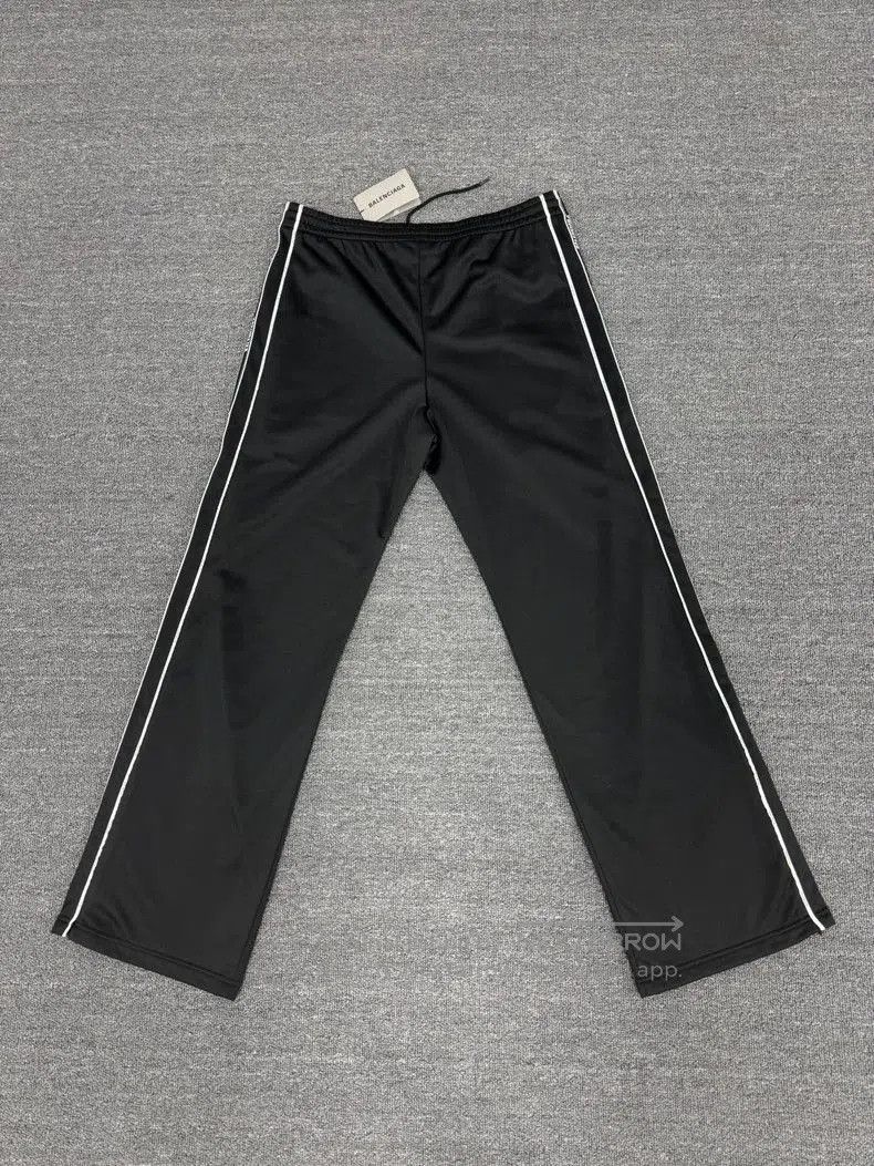 Balenciaga Balenciaga Side Logo Nylon School Pants. Size US 38 / EU 54 - 2 Thumbnail