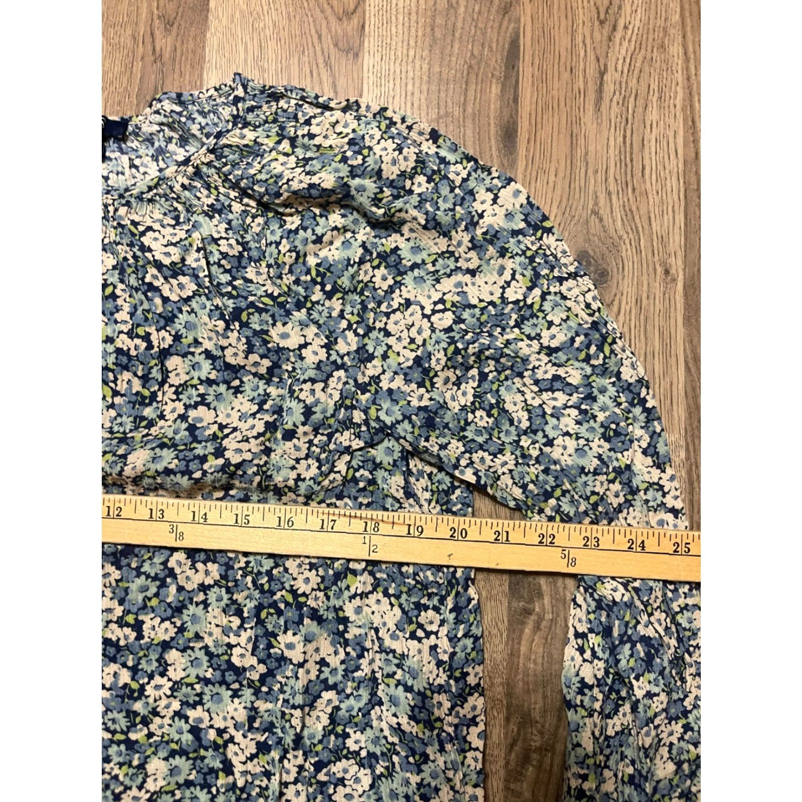 Chaps VINTAGE? No—CHAPS Blouse Women’s Large Blue White Green Floral Long Sleeve Size L / US 10 / IT 46 - 6 Thumbnail