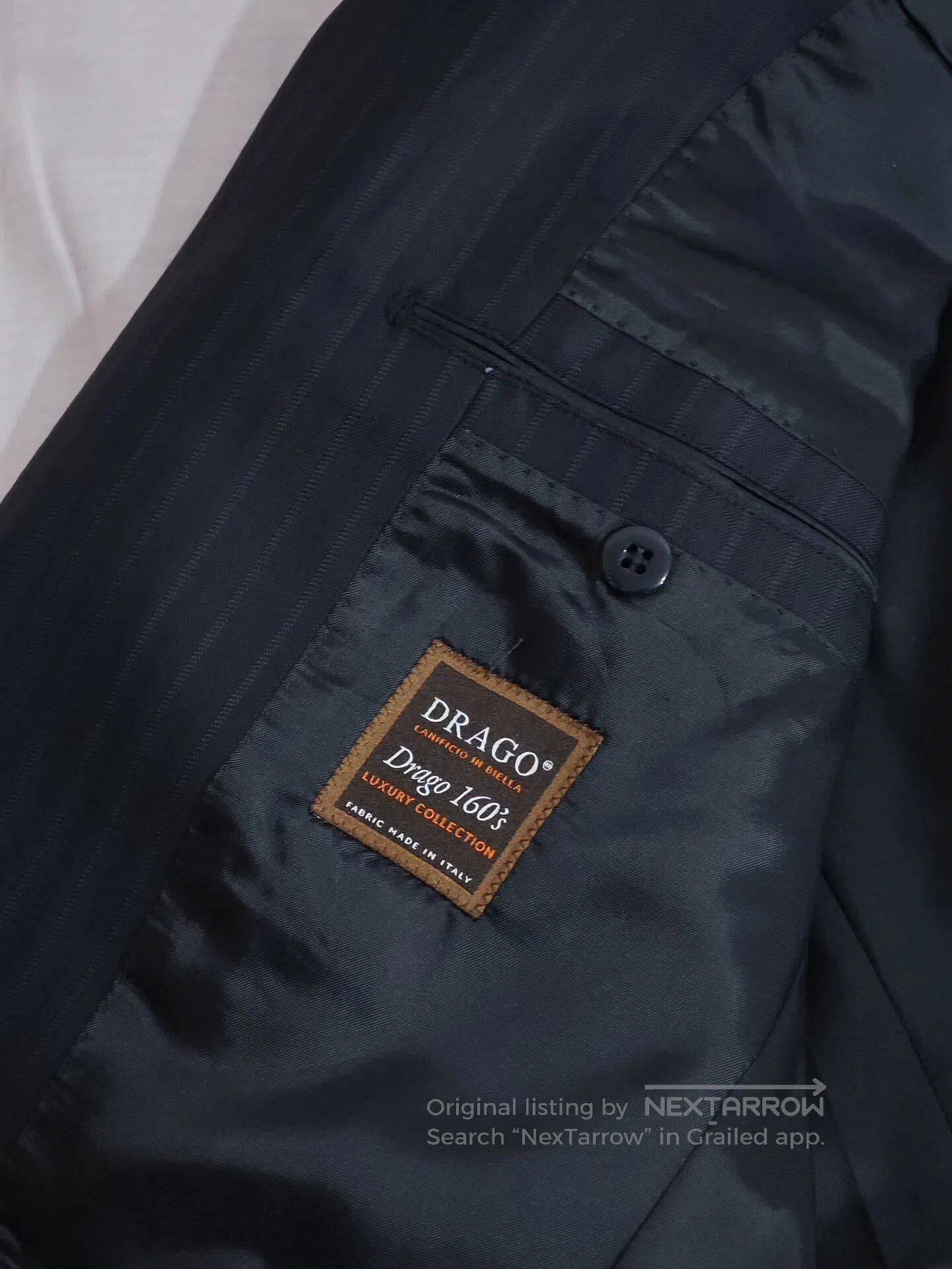 Japanese Brand Custom Italian Wool Suit in Navy. Size US M / EU 48-50 / 2 - 7 Thumbnail
