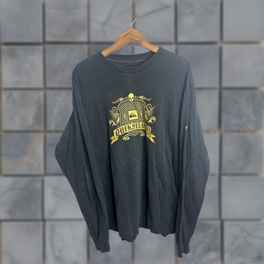 Quiksilver Quiksilver Shirt Mens XL Long Sleeve Skull Graphic Skate Surfer Black Crew Neck Print Size US L / EU 52-54 / 3 - 1 Thumbnail