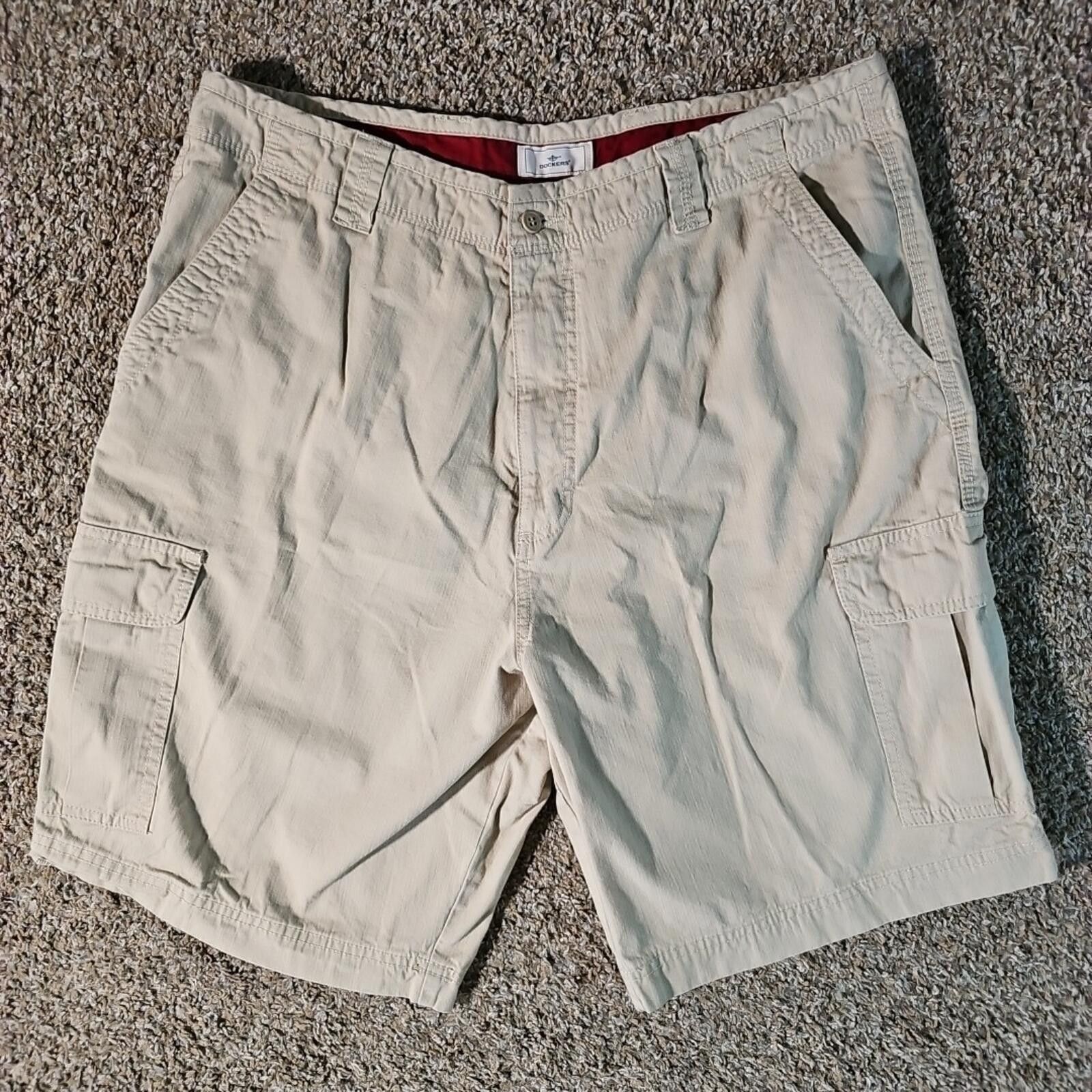 Dockers Dockers Sz 38 Thick Heavy Loose Fit Cargo Shorts Size US 38 / EU 54 - 1 Thumbnail