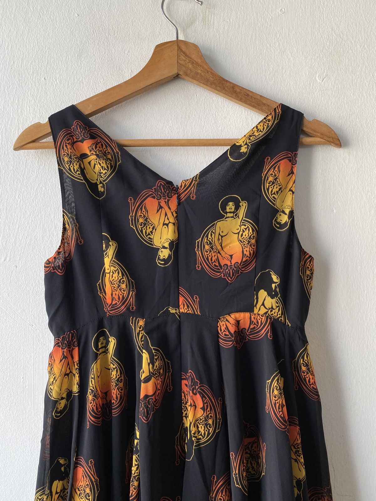 Hysteric Glamour Hysteric Glamour Iconic Girl Print Dresses Size M / US 6-8 / IT 42-44 - 9 Thumbnail