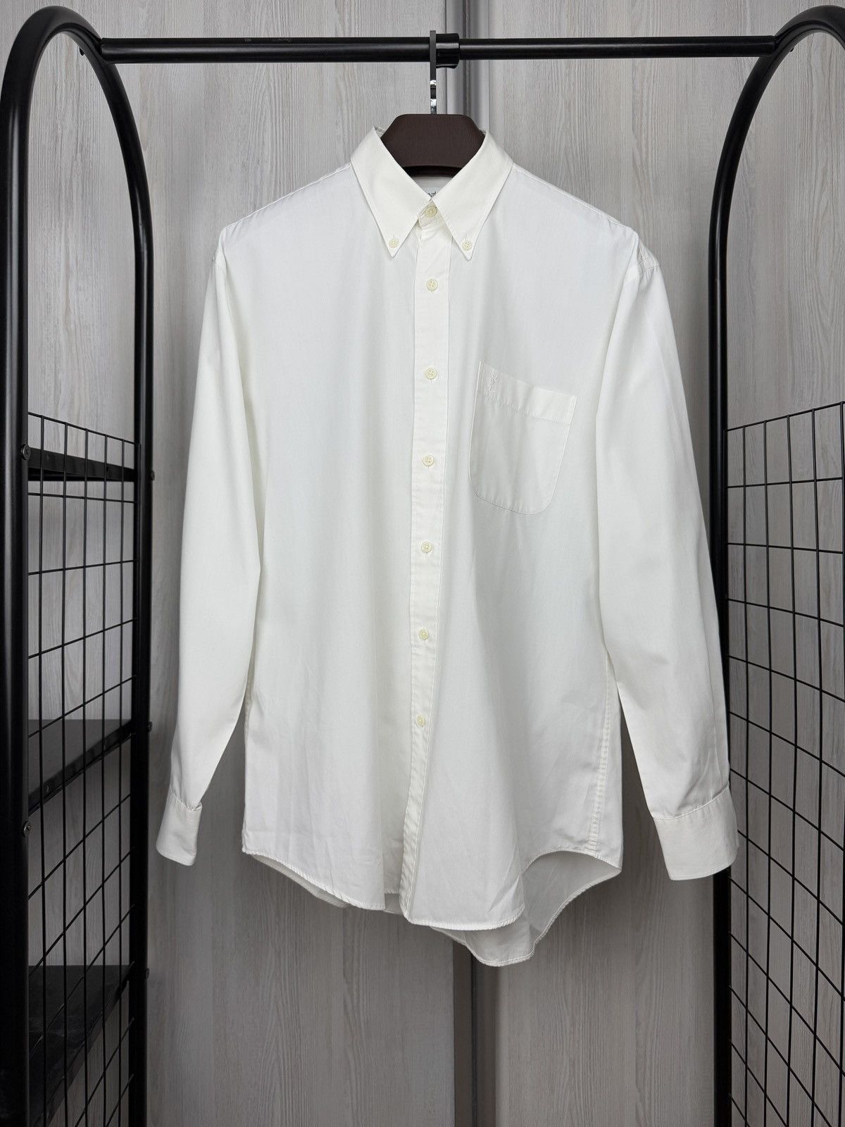 Yves Saint Laurent Yves Saint Laurent White Long Sleeve button up shirt 39 15.5 Size US M / EU 48-50 / 2 - 1 Thumbnail