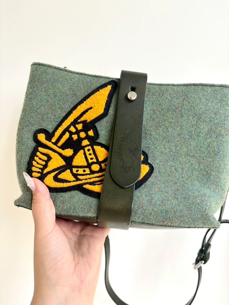 Vivienne Westwood Vivienne Westwood size os Green plush felt bag crossbody ba Size ONE SIZE - 5 Thumbnail