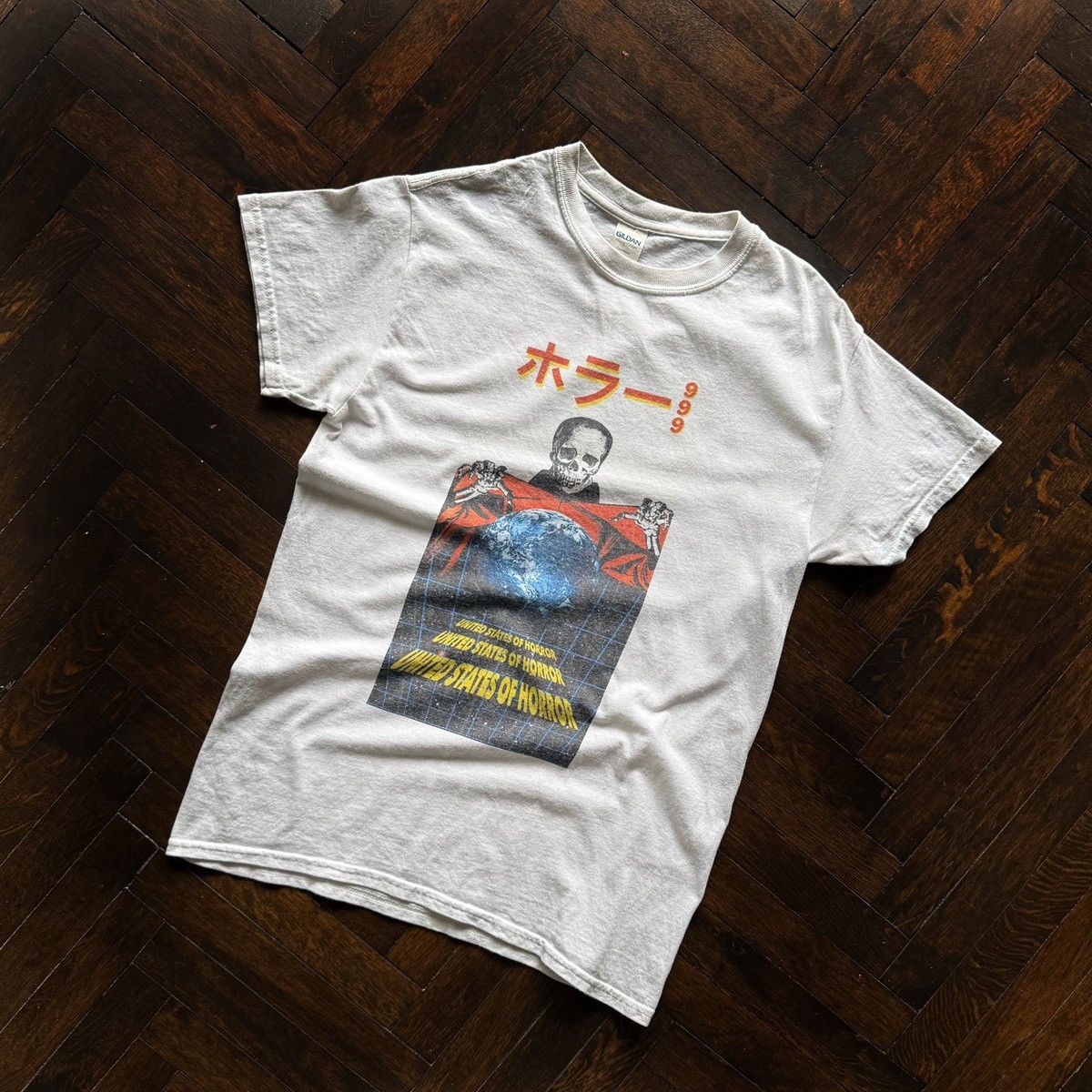 Gildan Gildan Mens White Horror Double Sided Graphic Band T-Shirt Size US S / EU 44-46 / 1 - 3 Thumbnail