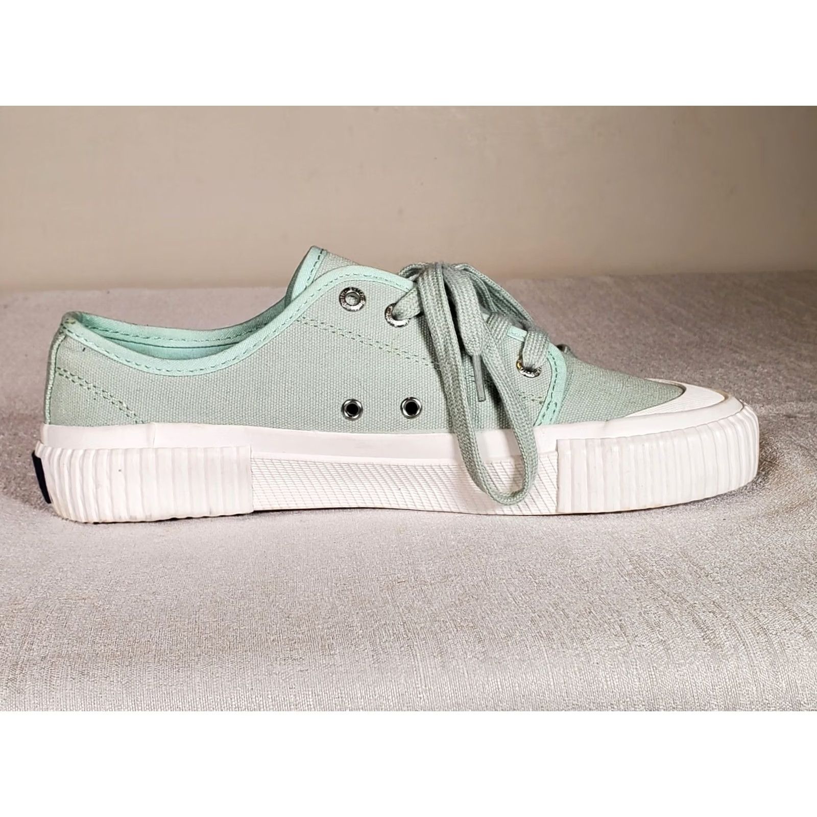 Olive Guffy The Spicewood Sneakers Shoes Low Top Canvas Lace Up Olive Green Women US 9.5 New Size L / US 10 / IT 46 - 5 Thumbnail