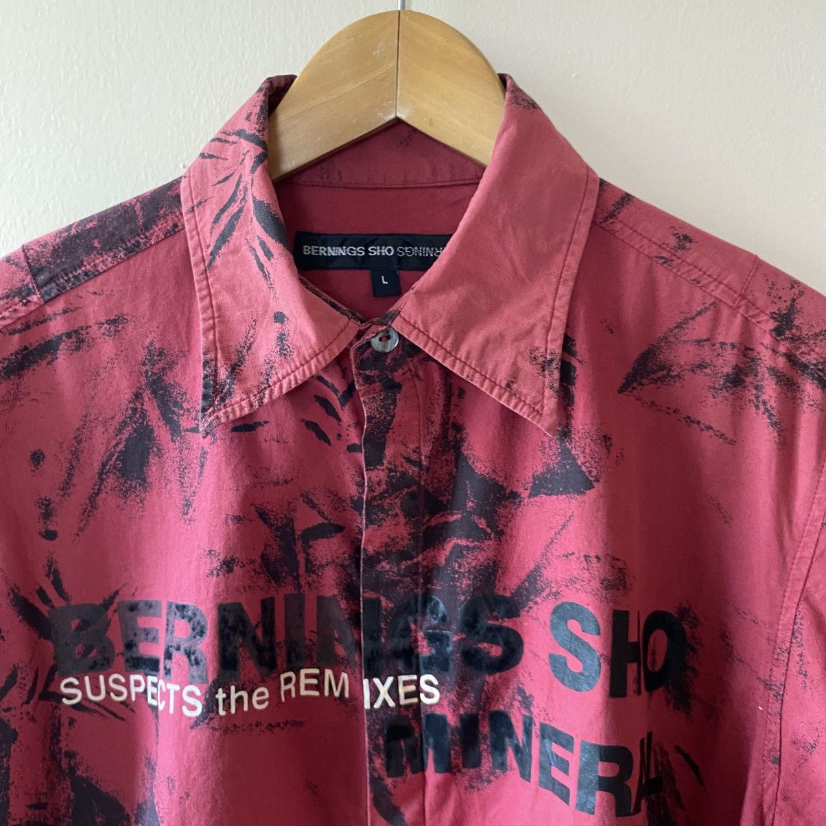 BERNINGS SHO BERNINGS SHO Punk Y2K Red Black Print Short Sleeve Shirt Size US L / EU 52-54 / 3 - 3 Thumbnail