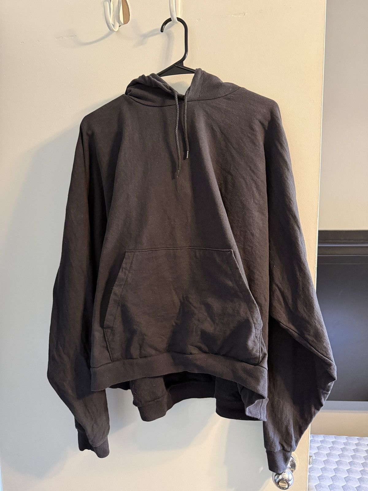Yeezy Kanye West Yeezy SHMG All Day So Help Me God SWISH Size L Size US L / EU 52-54 / 3 - 2 Thumbnail