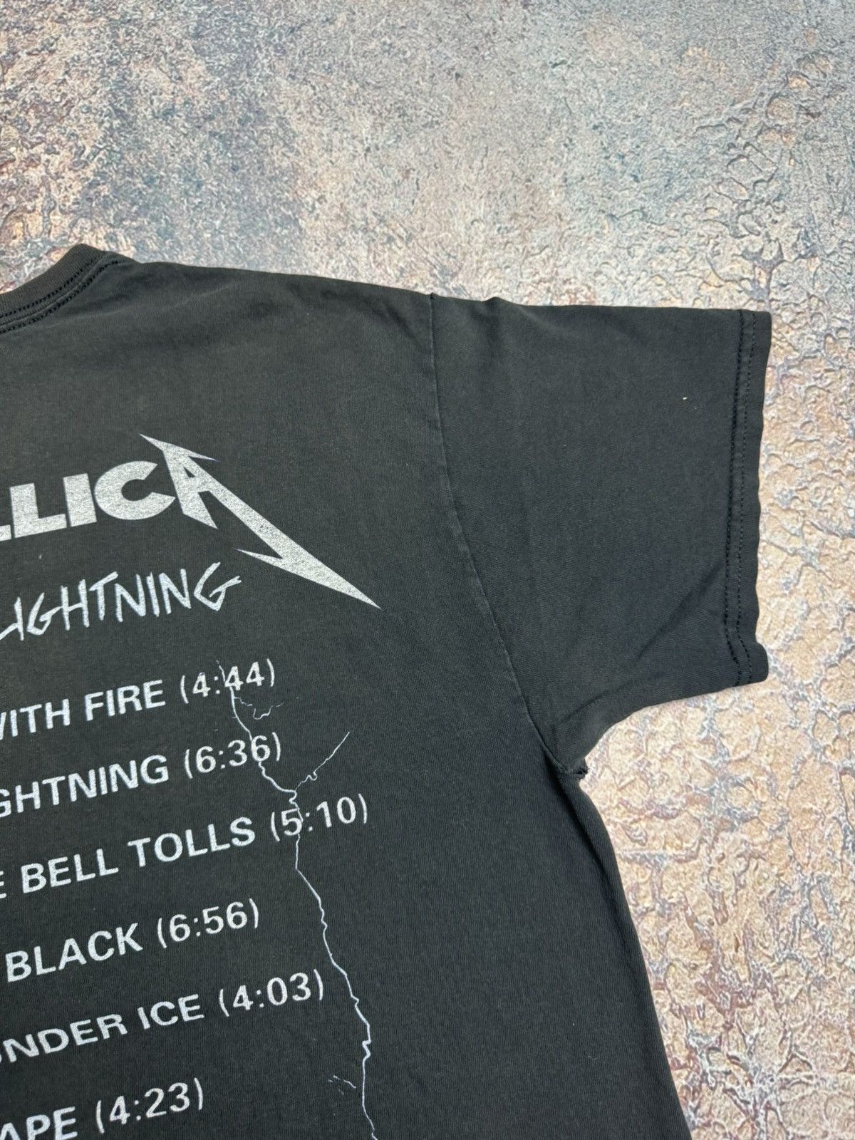 Metallica Vintage Style Metallica Ride the Lightning Band T Shirt Size US L / EU 52-54 / 3 - 14 Thumbnail