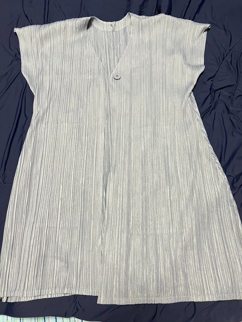 Issey Miyake Issey Miyake size:2 Light grey-blue short-sleeved shirt Size XS / US 0-2 / IT 36-38 - 1 Thumbnail