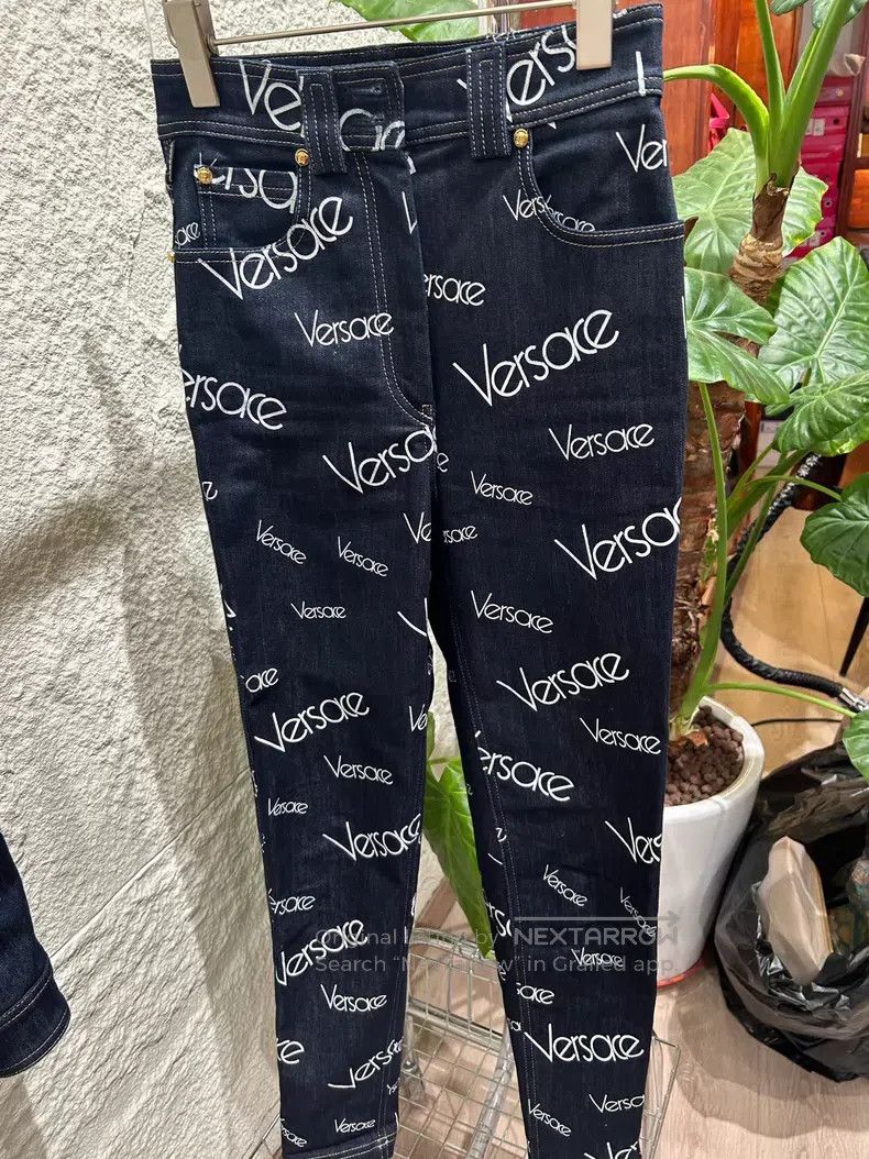 Versace Versace Dark blue letter logo short denim Size US XS / EU 42 / 0 - 5 Thumbnail