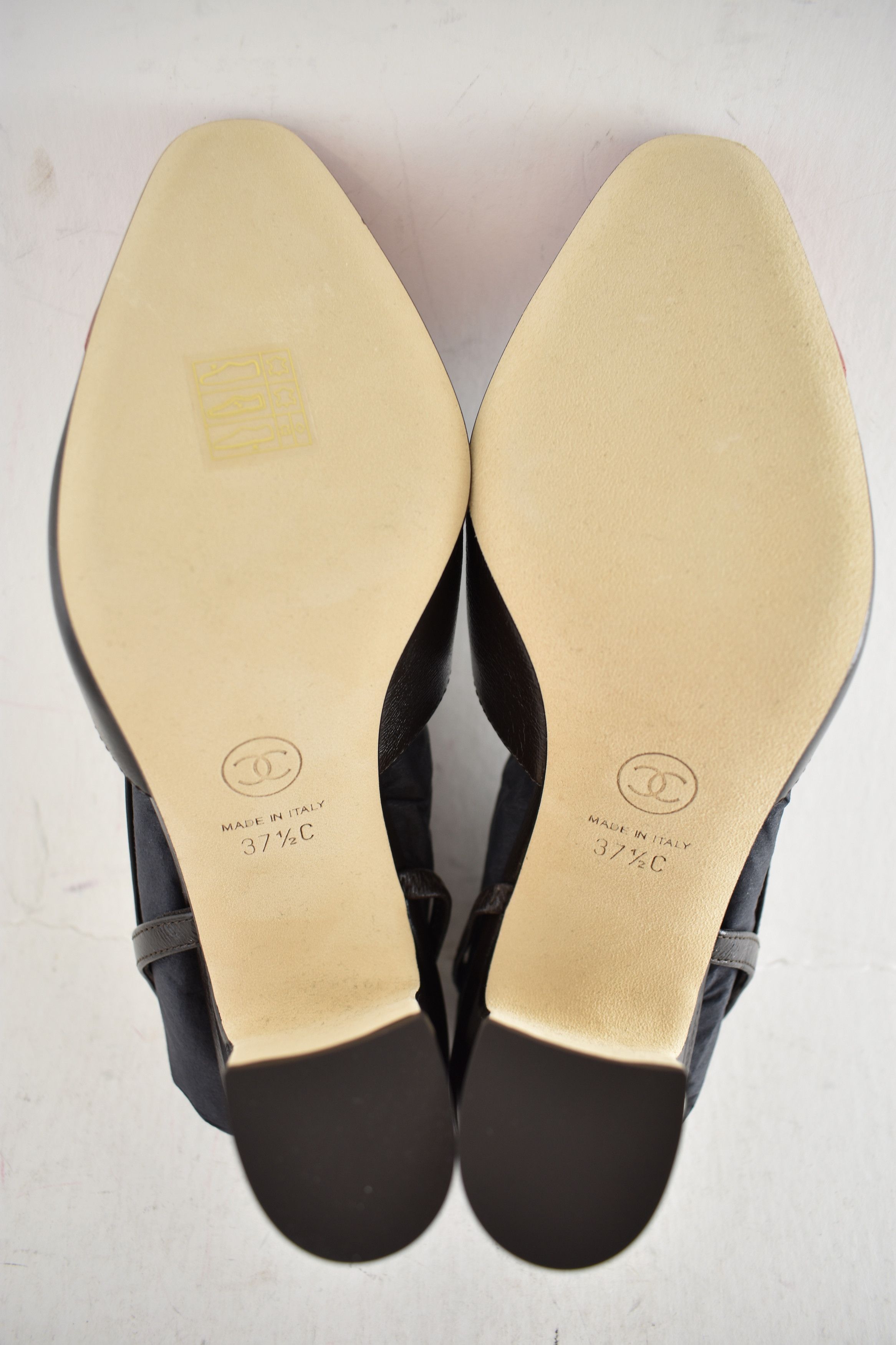 Chanel 26S Blazy Red CC Coco Sling Slingback Block Heel Pump 37.5c Size US 7.5 / IT 37.5 - 19 Thumbnail