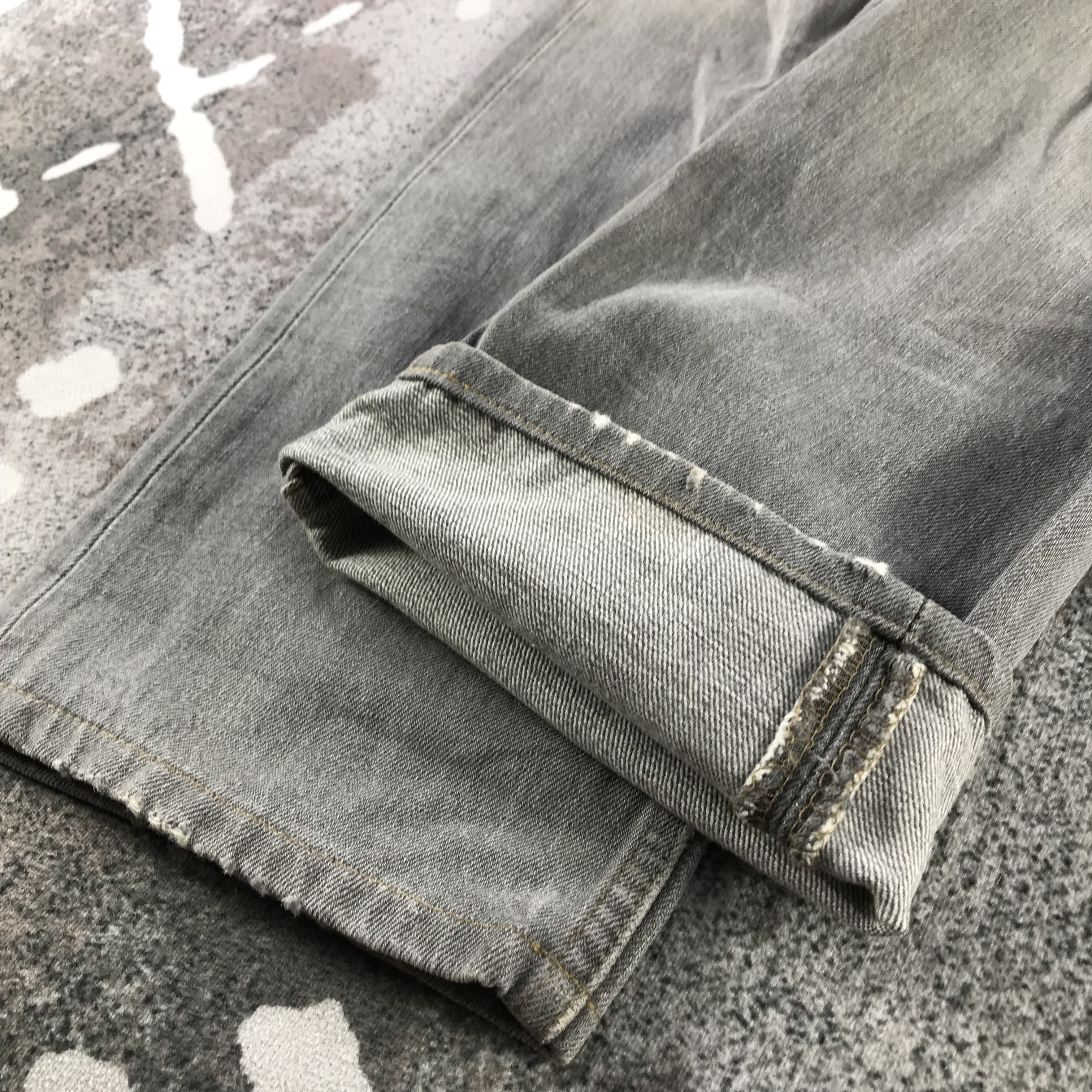 Levi's Vintage Levis 501 Jeans Faded Gray Denim KJ3369 Size US 30 / EU 46 - 7 Thumbnail
