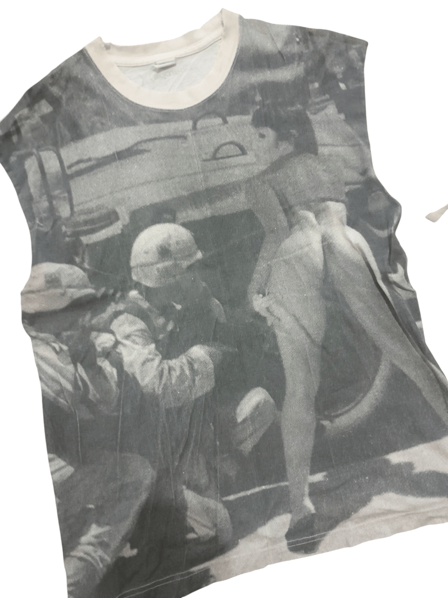 Fiberops Vintage fiberops nude and army tee Size US L / EU 52-54 / 3 - 2 Thumbnail