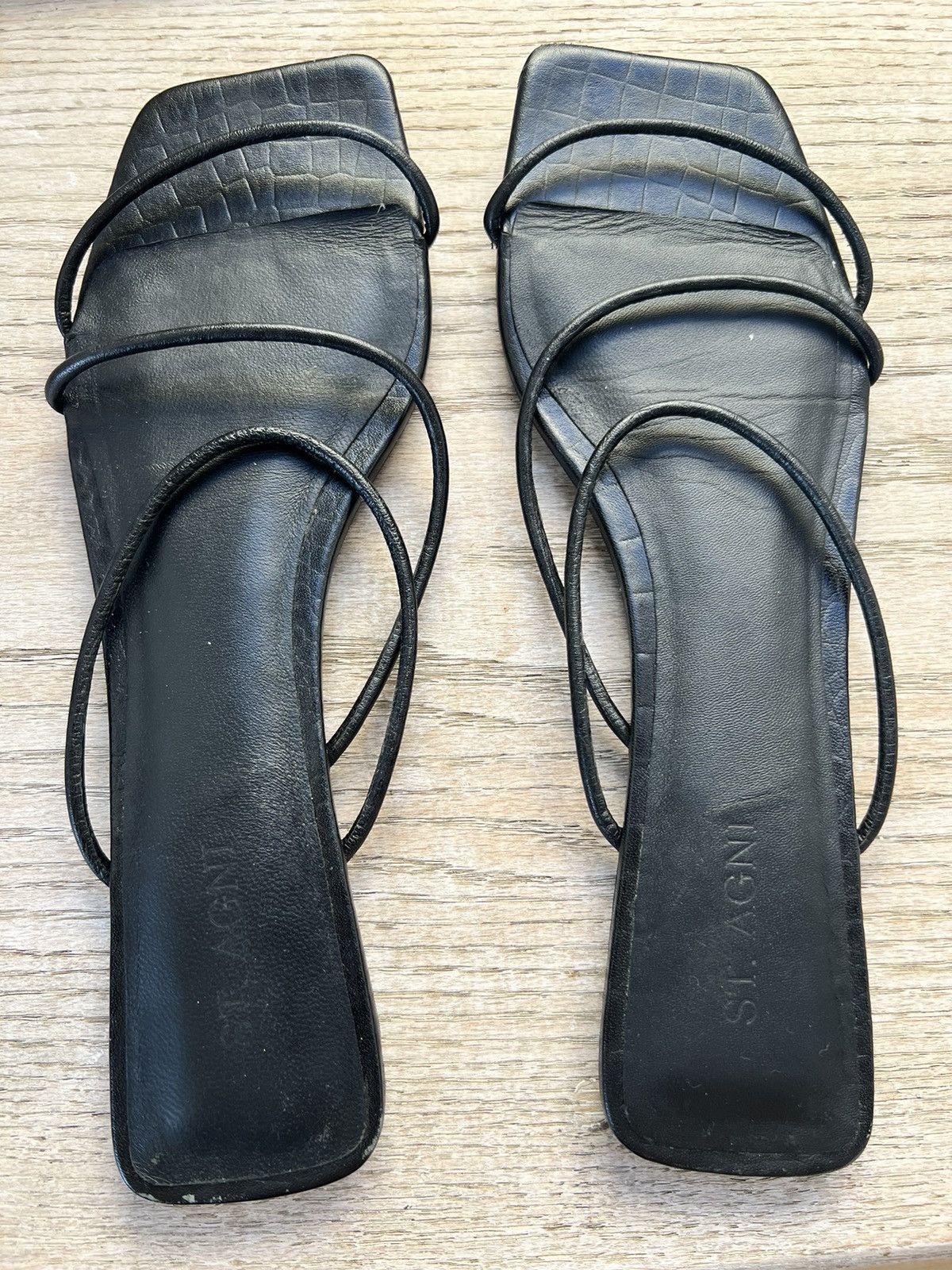 St. Agni size 40 chic lightweight delicate slides sandals