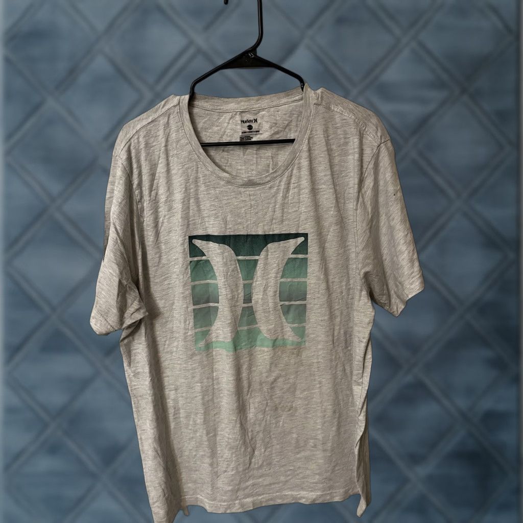 Hurley Hurley T-Shirt Men’s 2XL Short Sleeve Logo Crew Neck Gray Cotton 2010s Surfing Beach Logo Mens Size US XXL / EU 58 / 5 - 1 Thumbnail