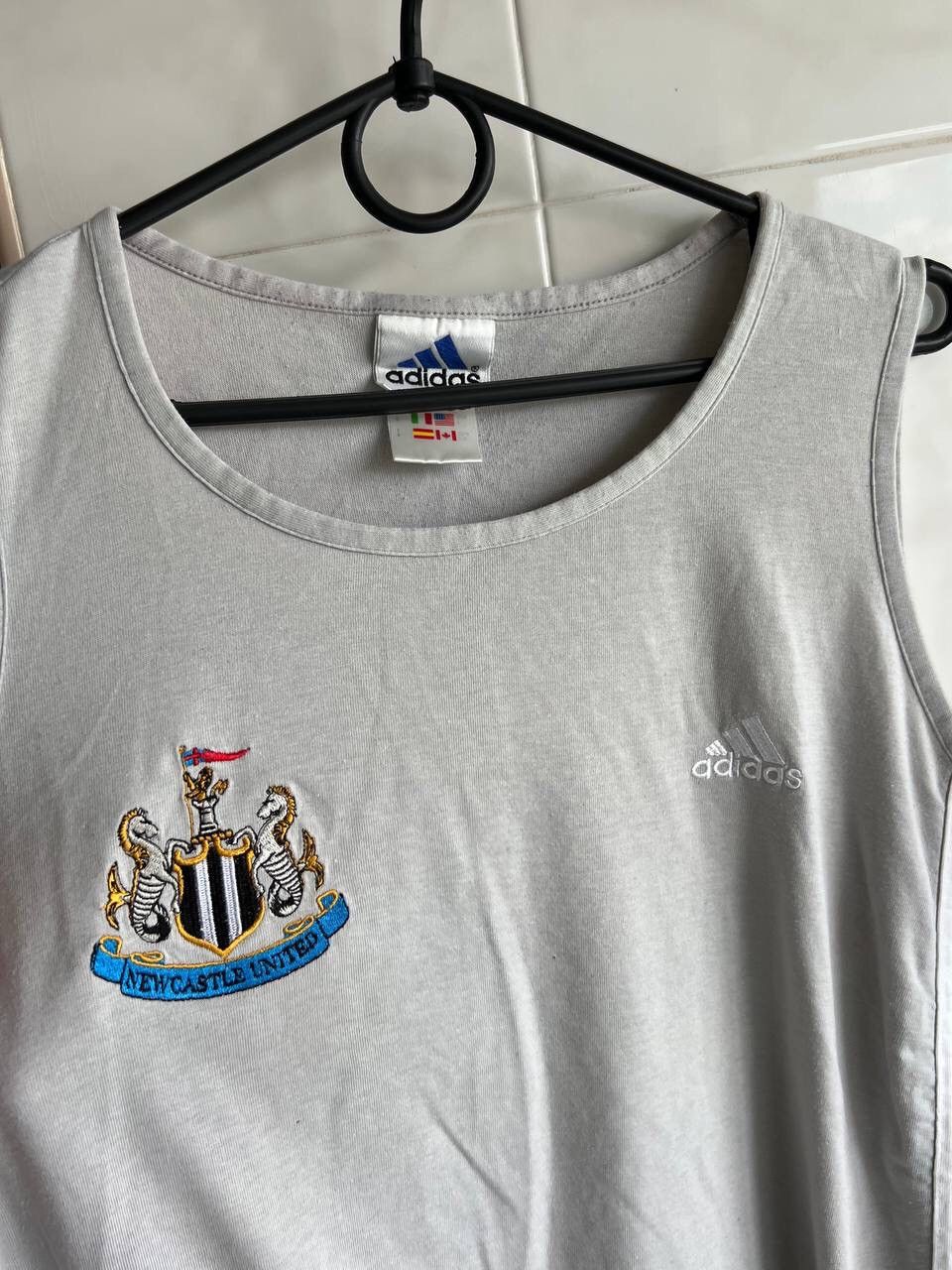 Vintage Vintage Adidas 99/00 Newcastle United Soccer Tank Top Tee Size US L / EU 52-54 / 3 - 6 Thumbnail