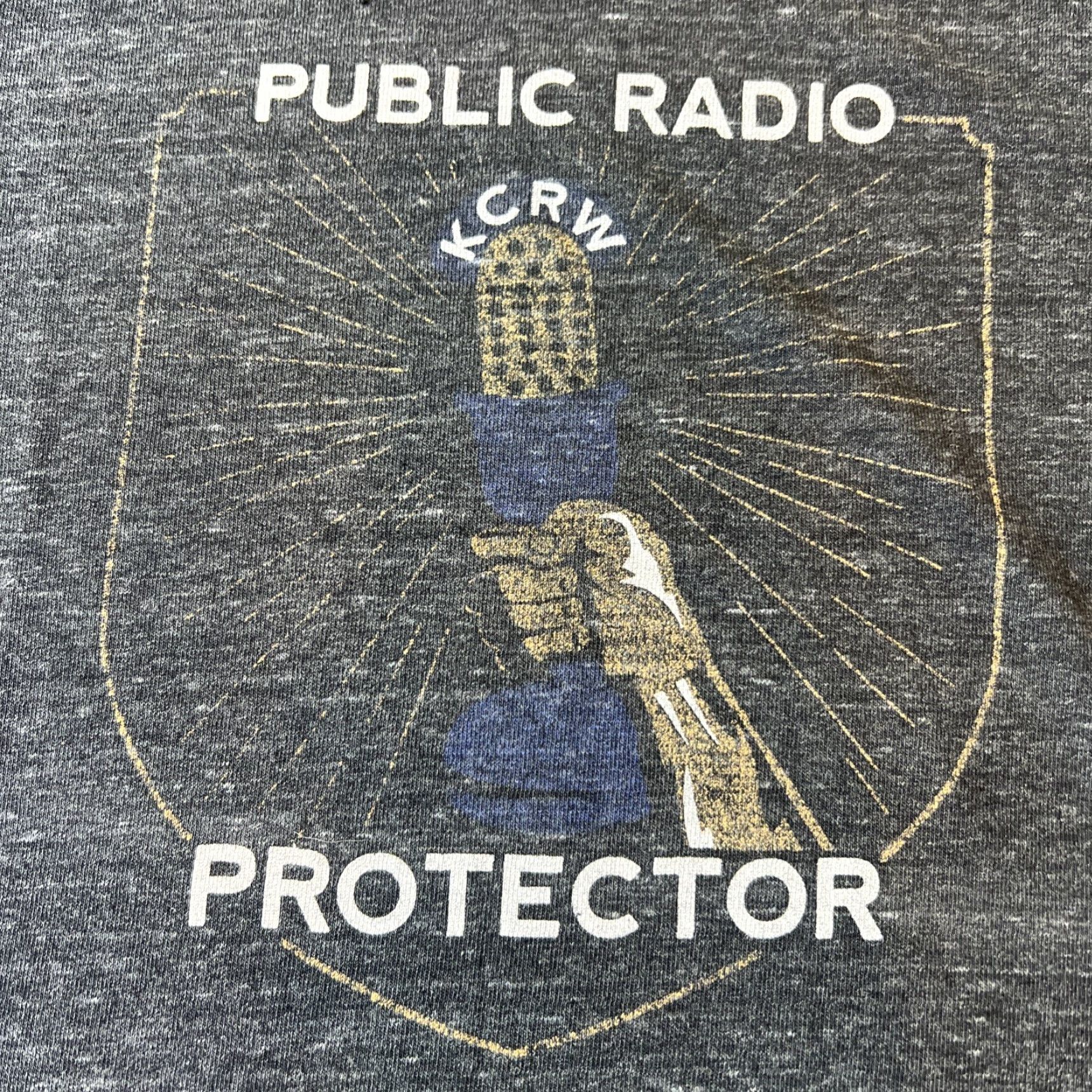 Logo 7 VINTAGE NPR KCRW 89.9 Public Radio Protector Raised Microphone Logo Shirt S Heather Gray US Blanks Unisex T-Shirt Short Sleeve Crew Neck Graphic Print Size US S / EU 44-46 / 1 - 2 Thumbnail