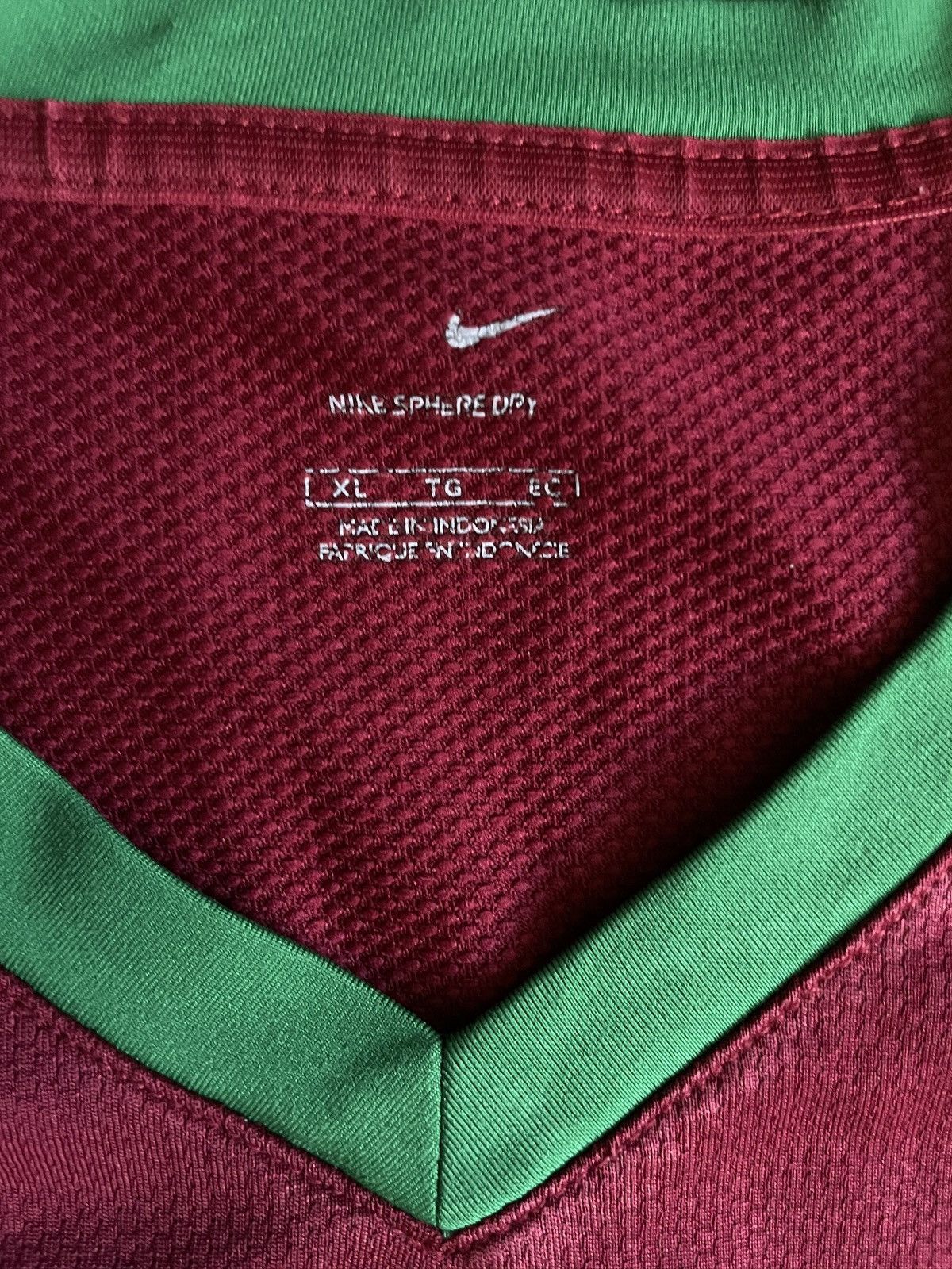 Nike Portugal 06/08 XL Authentic Soccer Jersey Football Shirt Size US XL / EU 56 / 4 - 4 Thumbnail