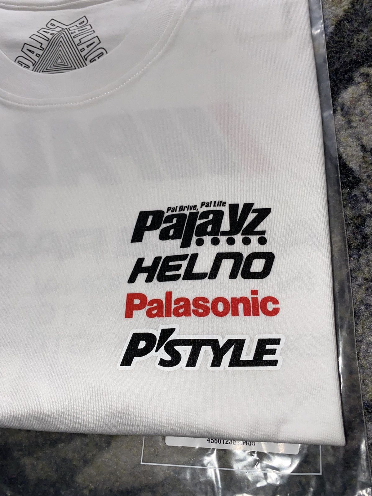 Palace Palace Racey T-Shirt White Size US S / EU 44-46 / 1 - 3 Thumbnail