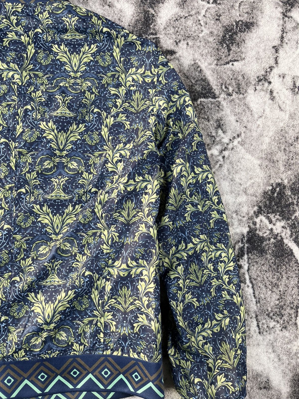 Versace VERSACE Collection Reversible Baroque Bomber Jacket Size US L / EU 52-54 / 3 - 22 Thumbnail