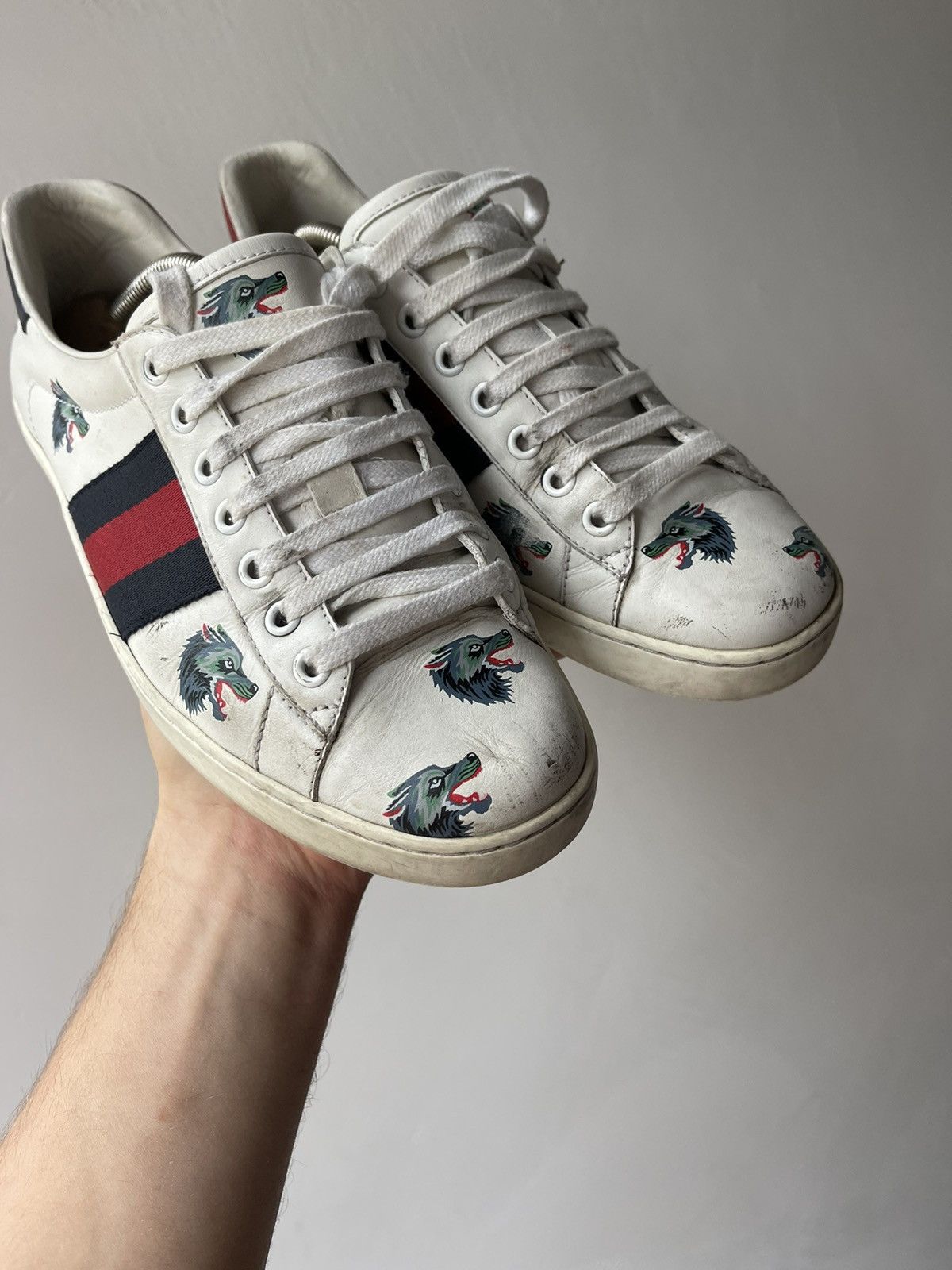 Gucci Gucci White Leather Wolf Print Ace Sneakers Size 5 women’s Size US 5 / IT 35 - 3 Thumbnail